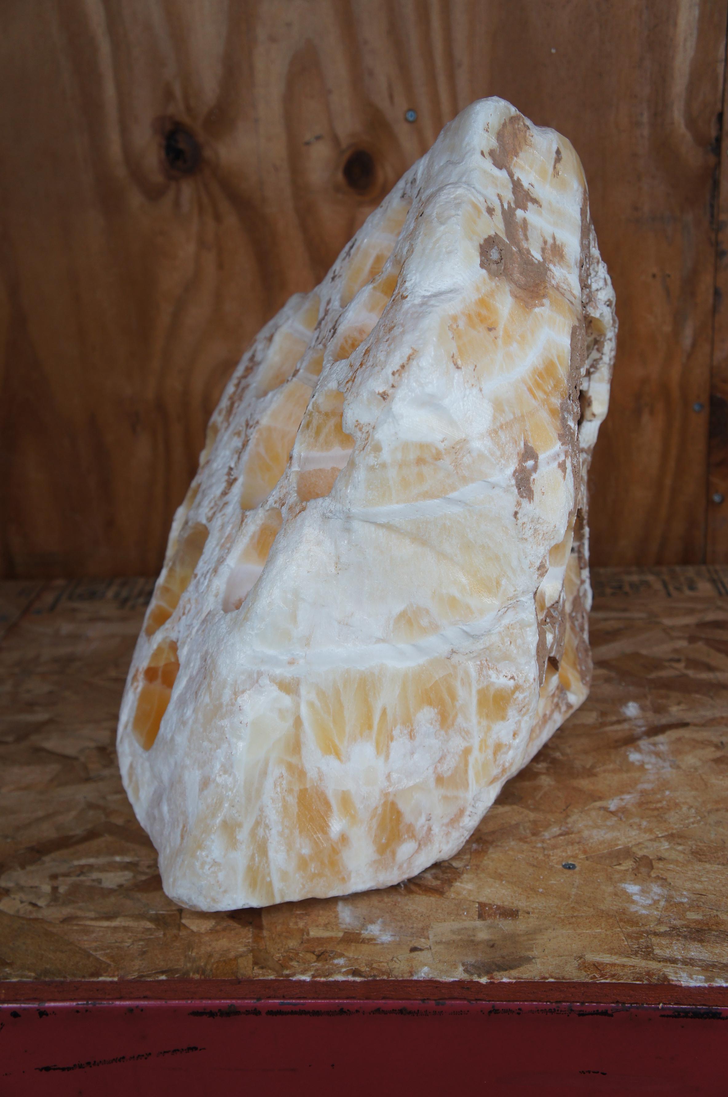 honeycomb crystal rock