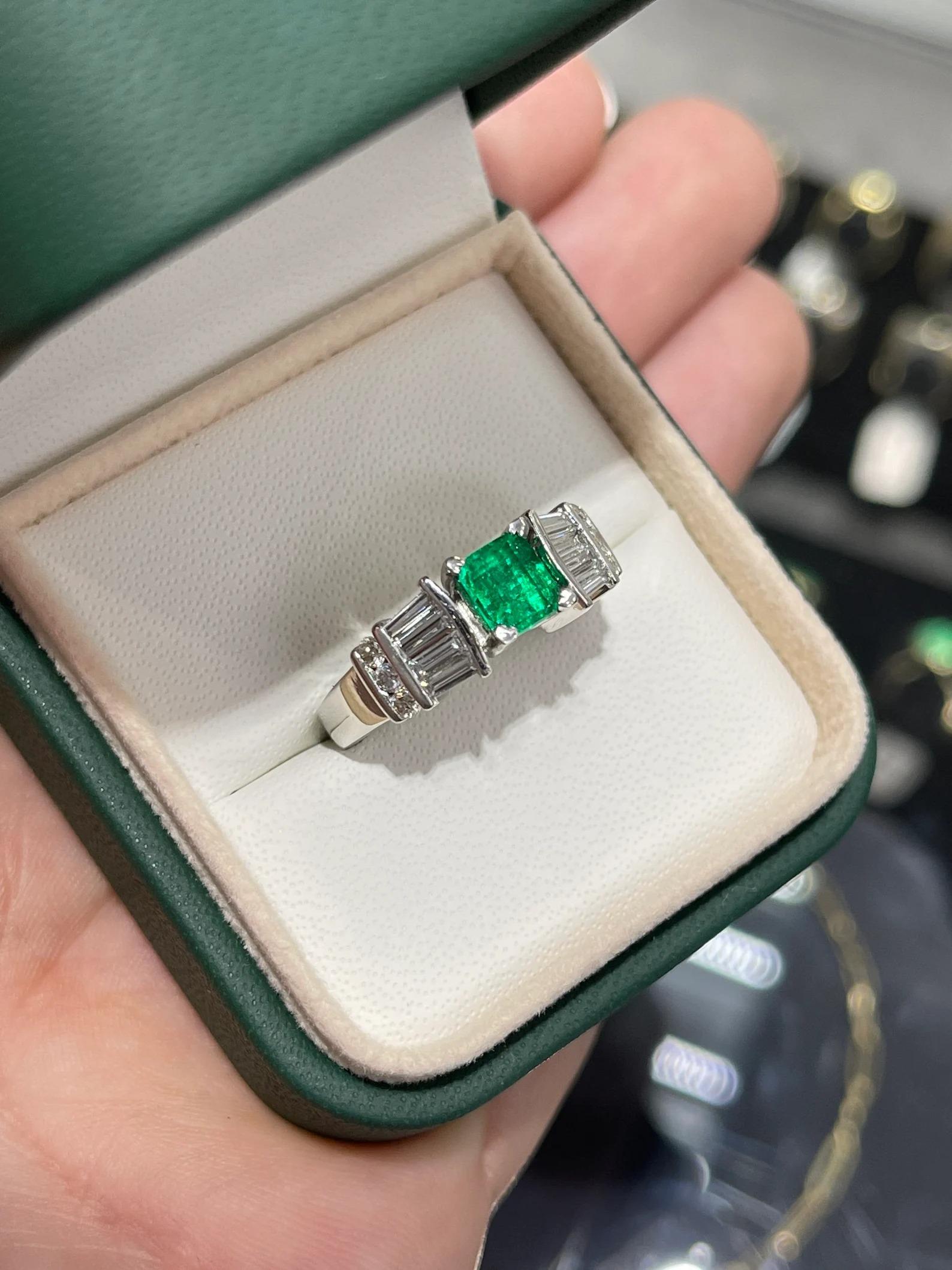Asscher Cut 1.02tcw AAA Fine Quality Rich Green Colombian Emerald & Diamond Engagement Plat For Sale