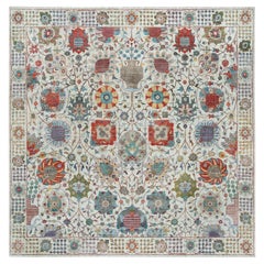 10'2 "x10'2" Ivoire, Tabriz Vase Design, soie et laine, tapis carré noué à la main