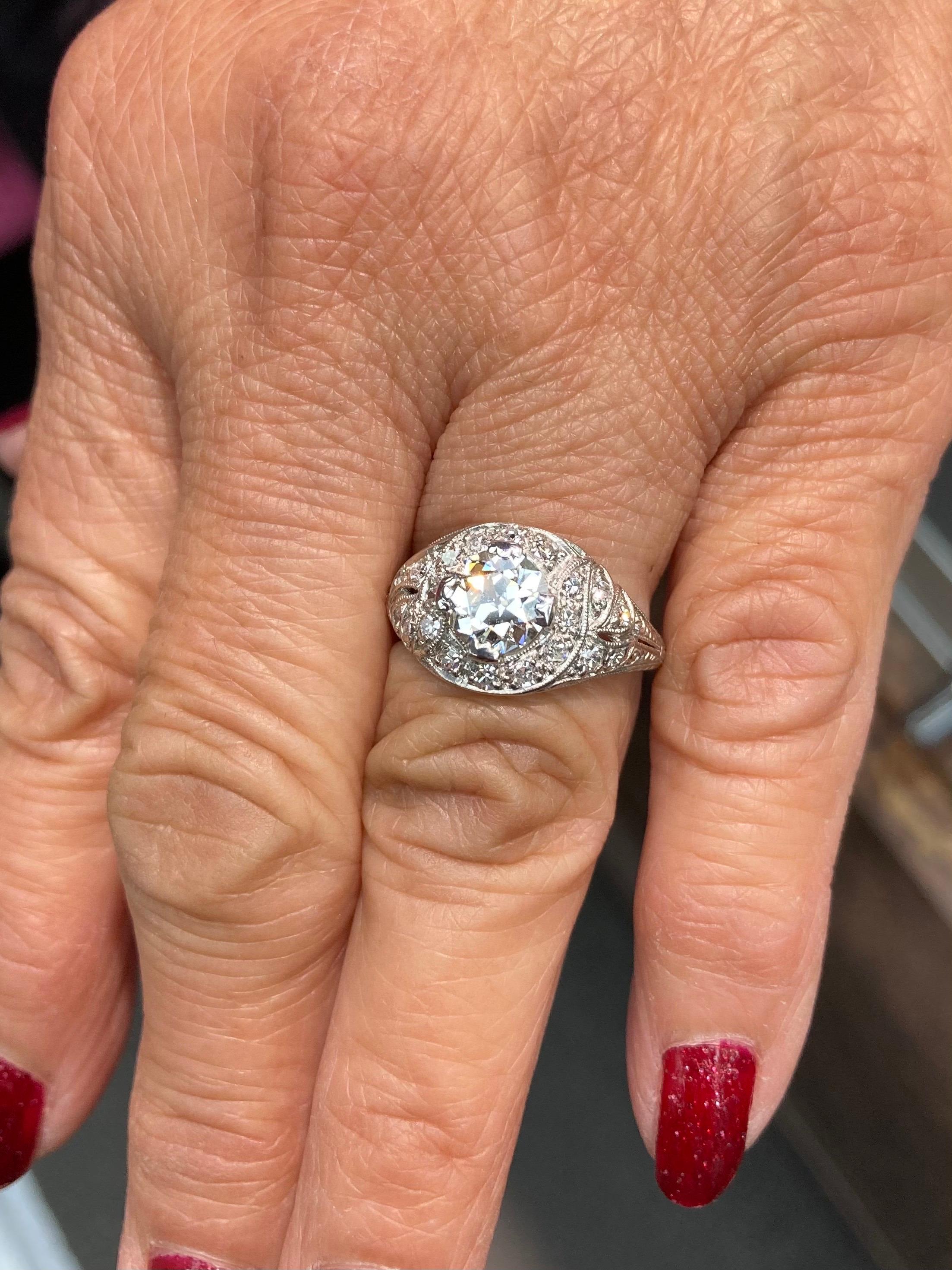 Women's or Men's 1.03 Carat Art Deco Diamond Platinum Engagement Ring