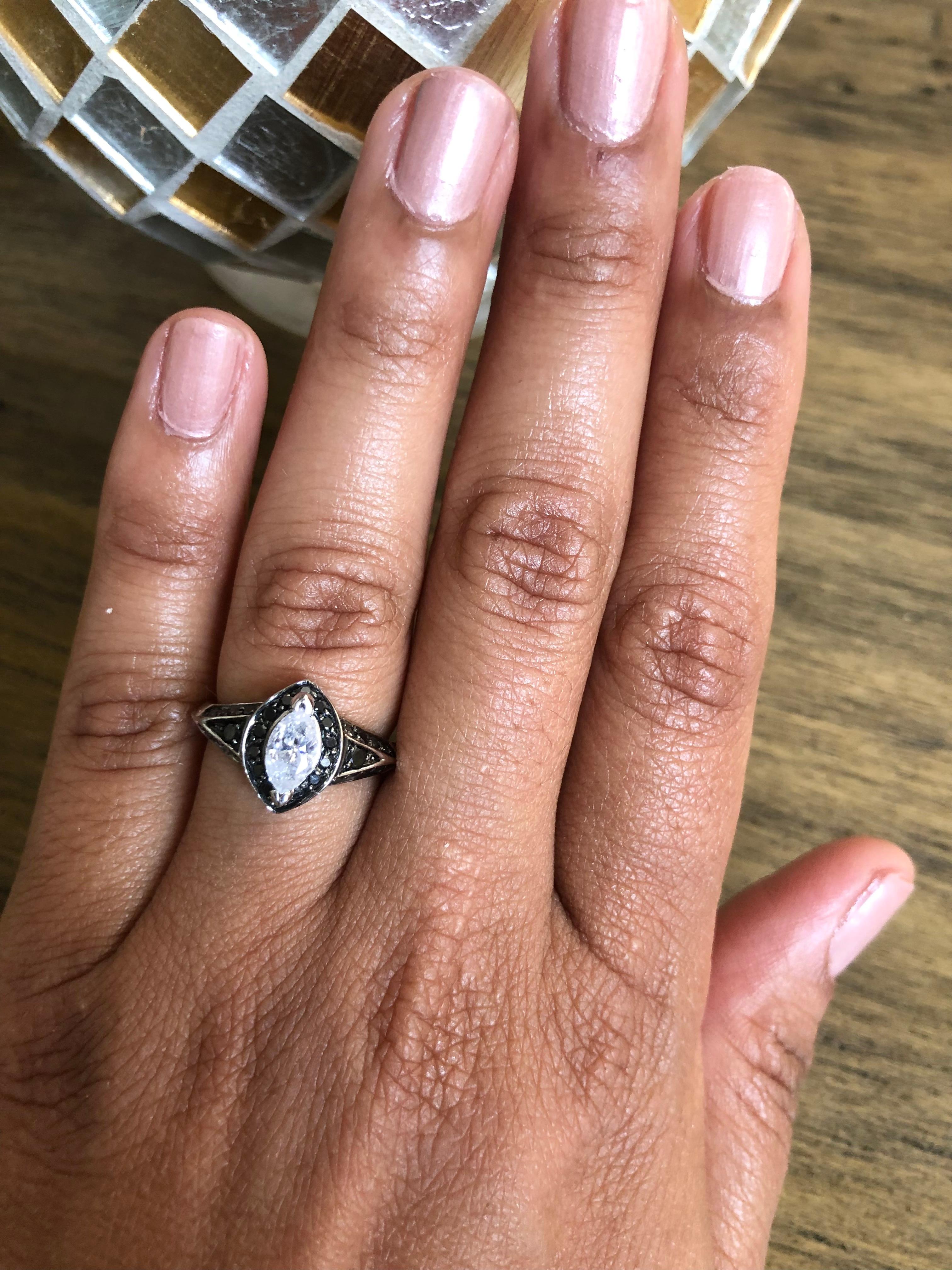 1,03 Karat Schwarzer und weißer Diamant 14 Karat Weißgold Verlobungsring im Zustand „Neu“ in Los Angeles, CA