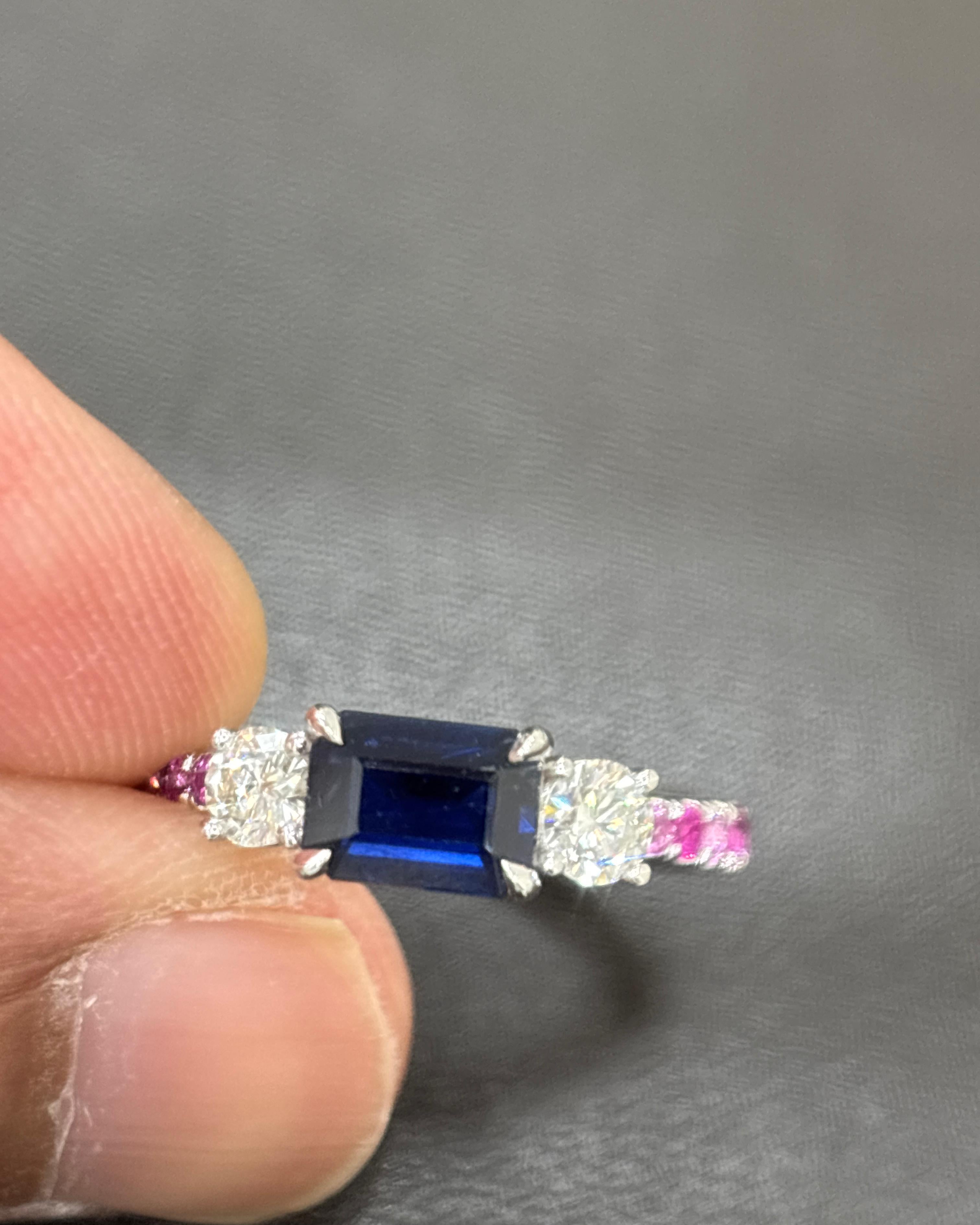 1,03 Quilates Zafiro Azul de Birmania Sin Calor Zafiro Rosa Diamante Blanco Anillo de Oro Corte octogonal en venta