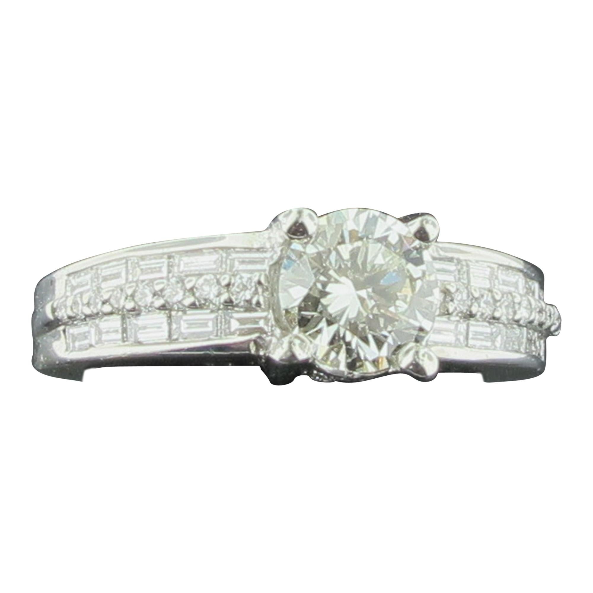 1.03 Carat Center Diamond in 18 Karat White Gold with 0.82 Carat of Diamonds For Sale
