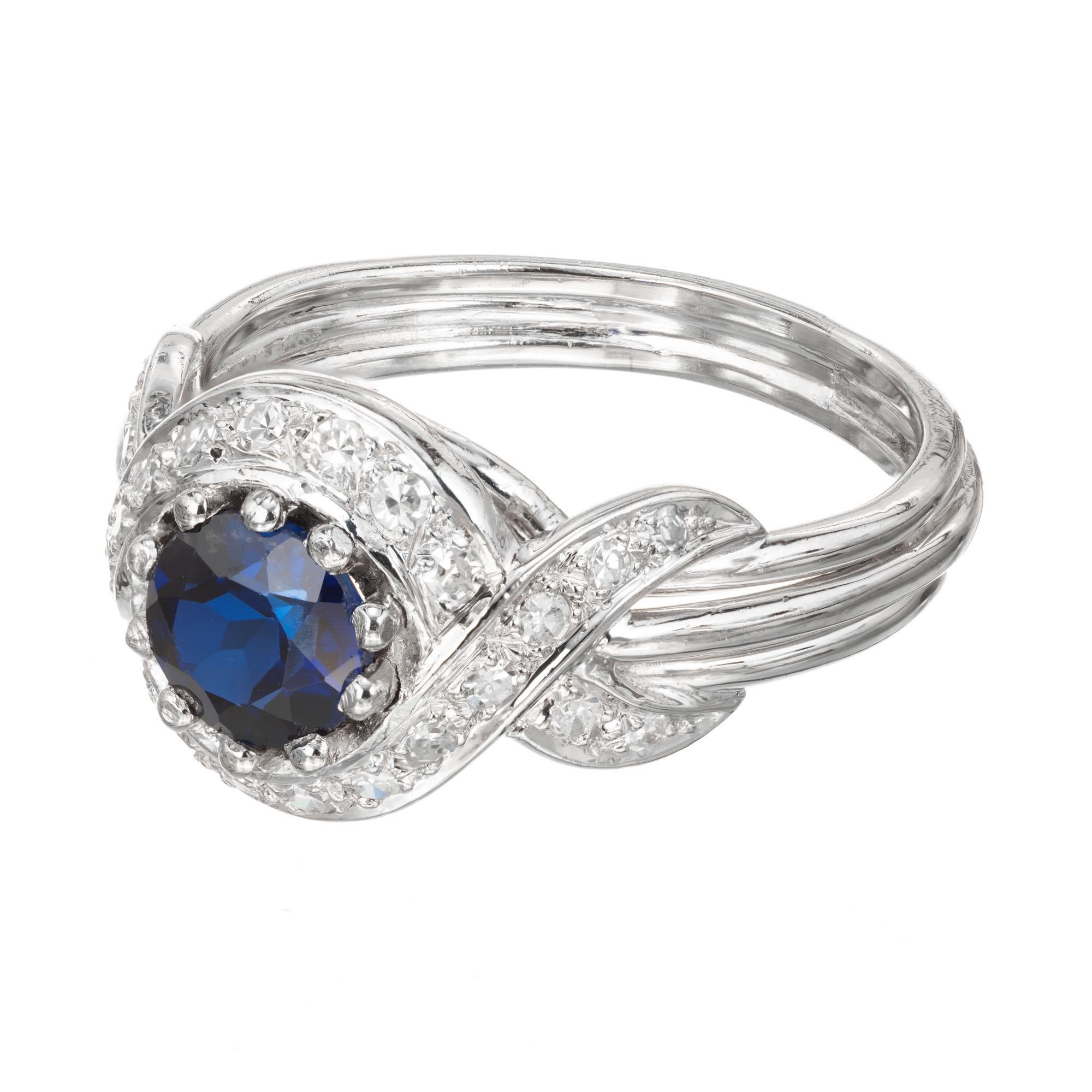 Round Cut 1.03 Carat Ceylon Sapphire Diamond Halo Platinum Engagement Ring For Sale