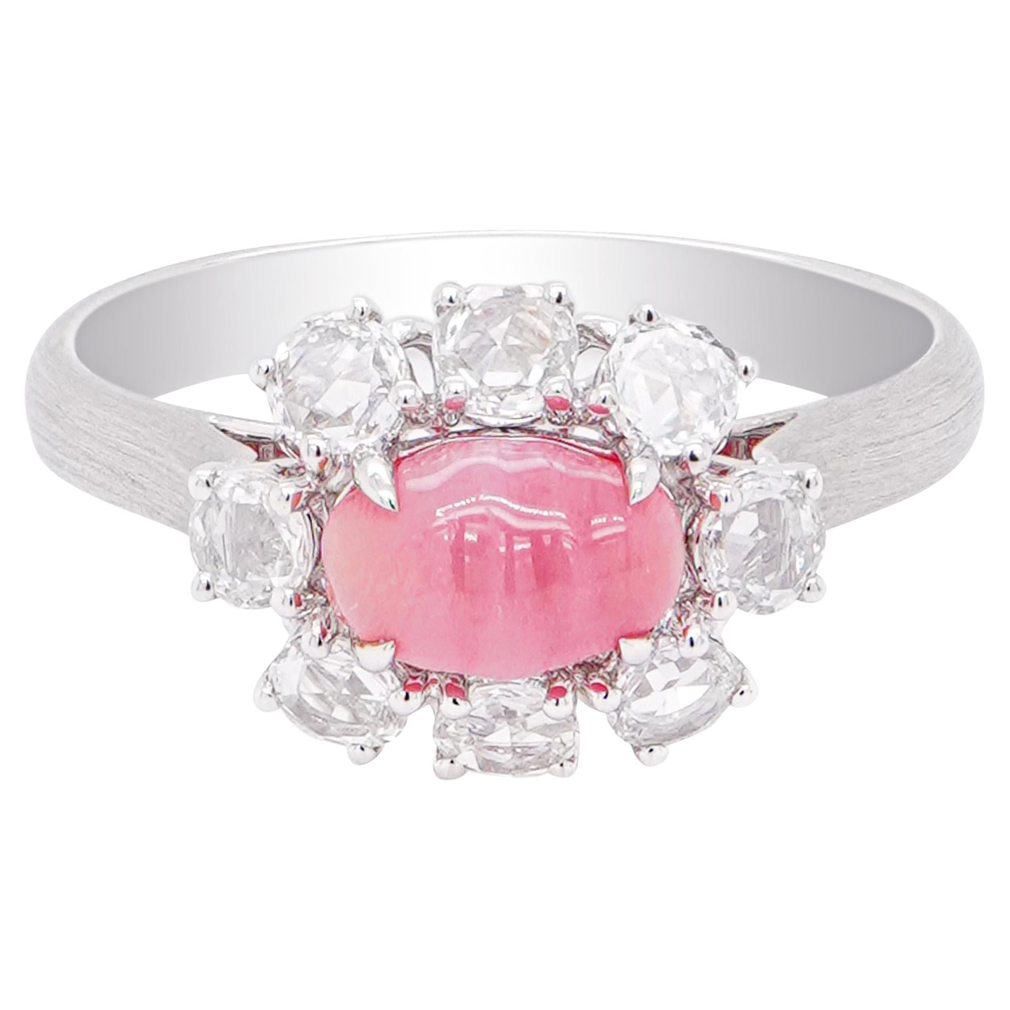 1,03 Karat Conch Perle Diamant Solitär Ring mit gedrechseltem 18K