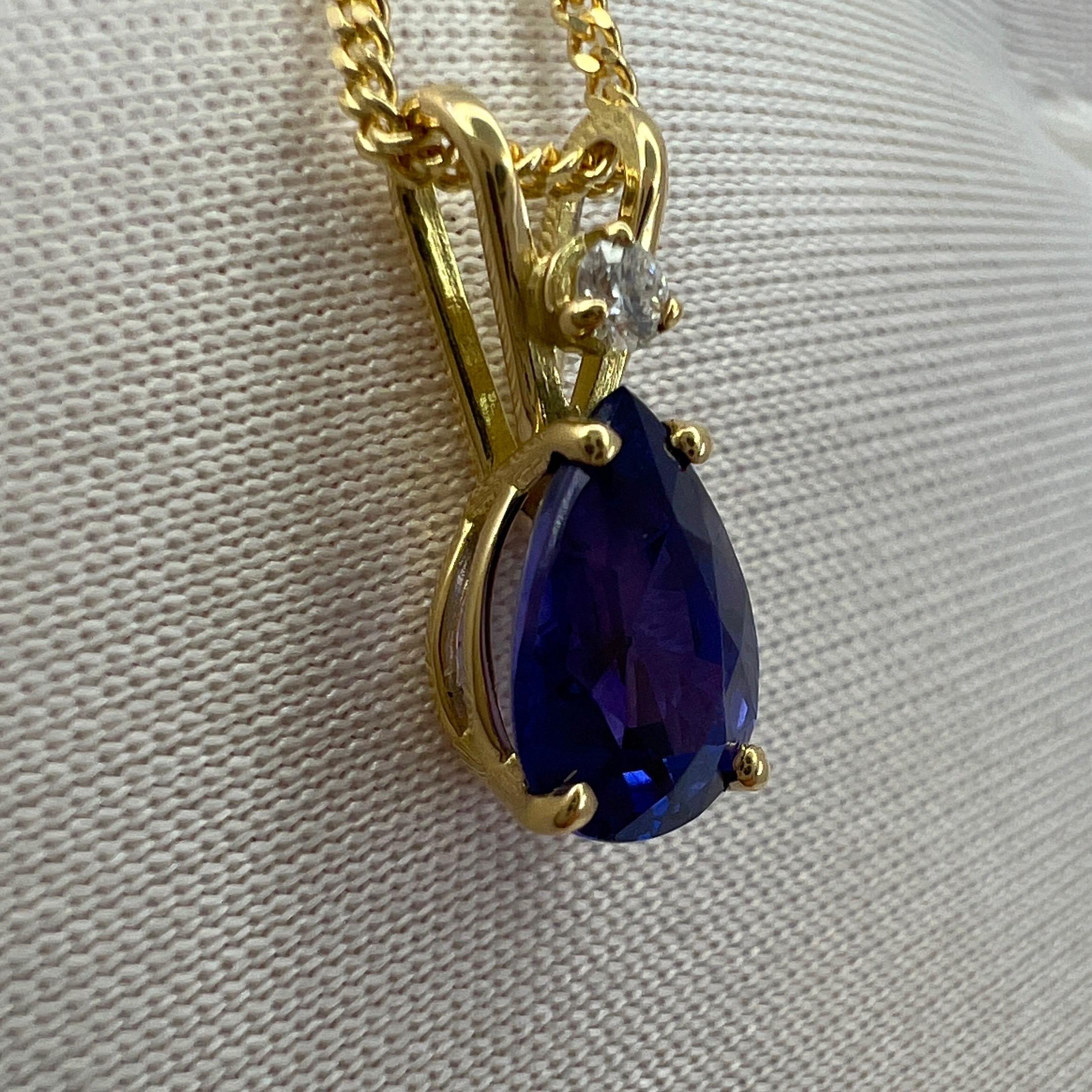 Women's or Men's 1.03 Carat Deep Blue Purple Pear Cut Sapphire & Diamond 18k Yellow Gold Pendant