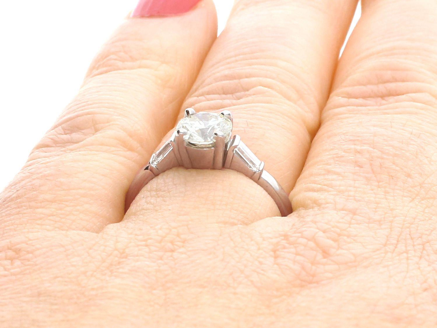 1.03 Carat Diamond Platinum Solitaire Engagement Ring - Art Deco Style For Sale 1