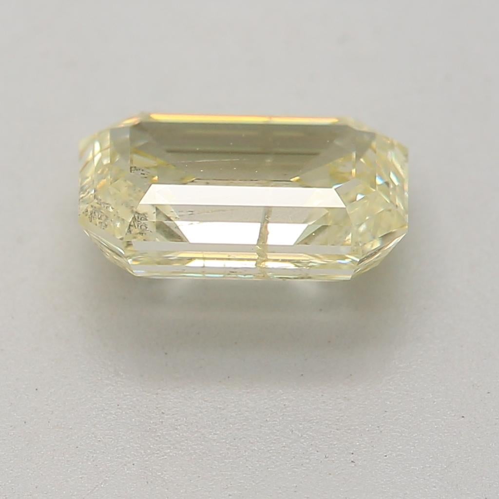 1.03 Carat Fancy Light Yellow Emerald cut diamond i1 Clarity GIA Certified In New Condition For Sale In Kowloon, HK