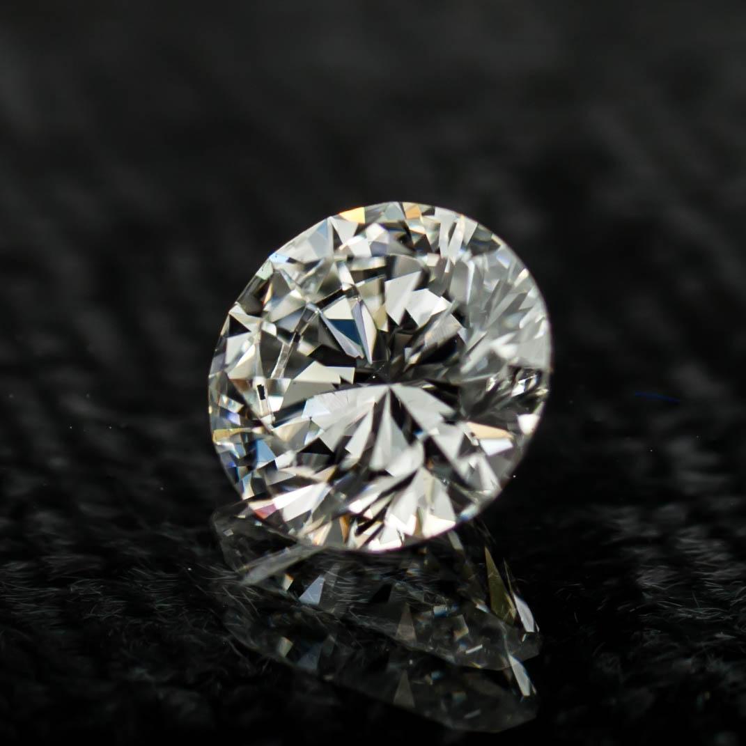 Diamond General Info
GIA Report Number: 5181350673
Diamond Cut: Round Brilliant 
Measurements: 6.49 - 6.55 x 3.93 mm

Diamond Grading Results
Carat Weight: 1.03
Color Grade: F
Clarity Grade: SI1

Additional Grading Information 
Polish: Good
Cut: