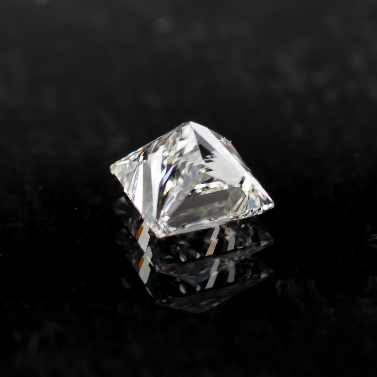 Diamant taille princesse de 1,03 carat non serti I/VS1 certifié GIA en vente 1