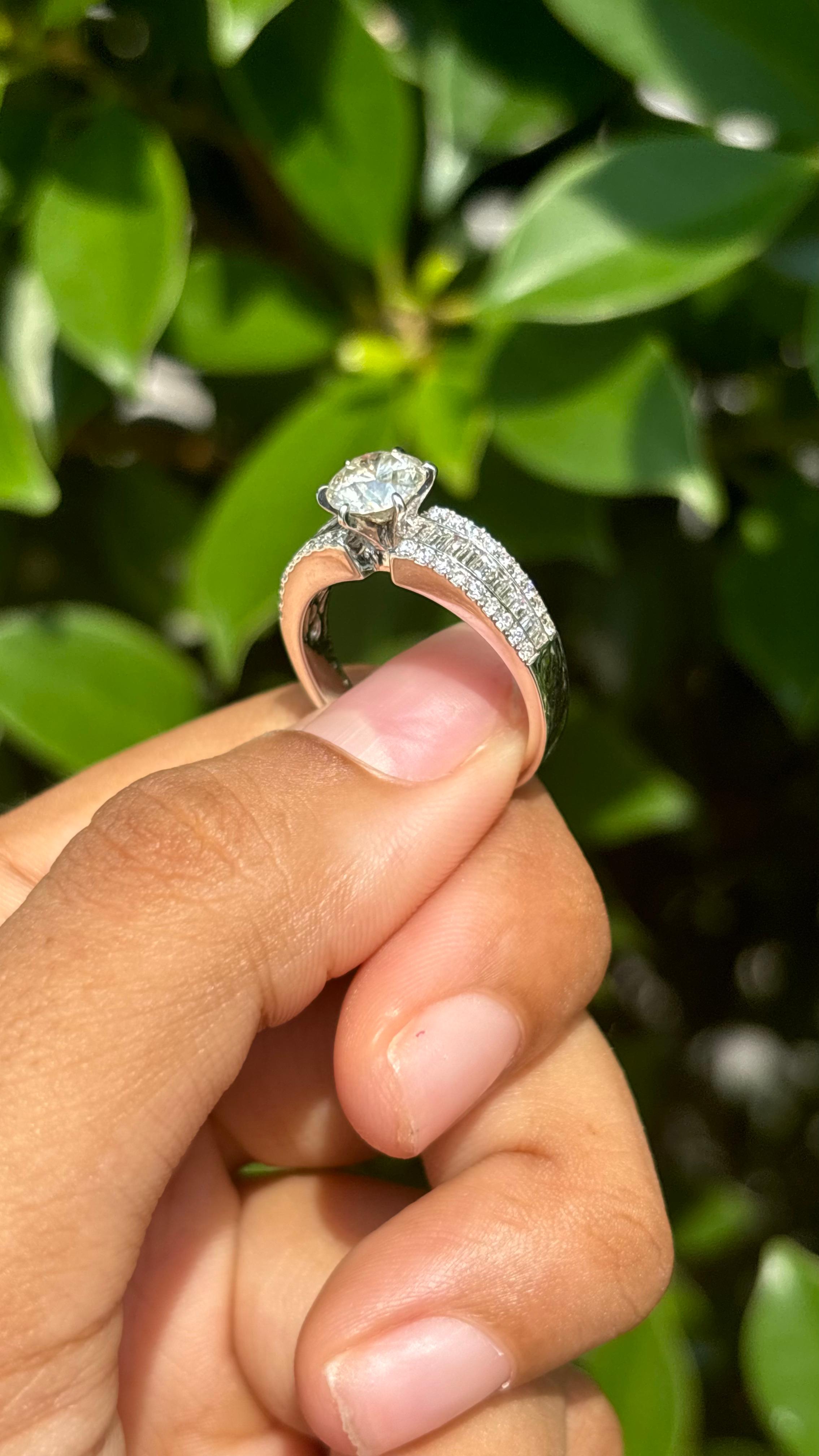 De las mujeres Anillo solitario de diamante natural de 1,03 quilates en oro blanco de 18 quilates en venta