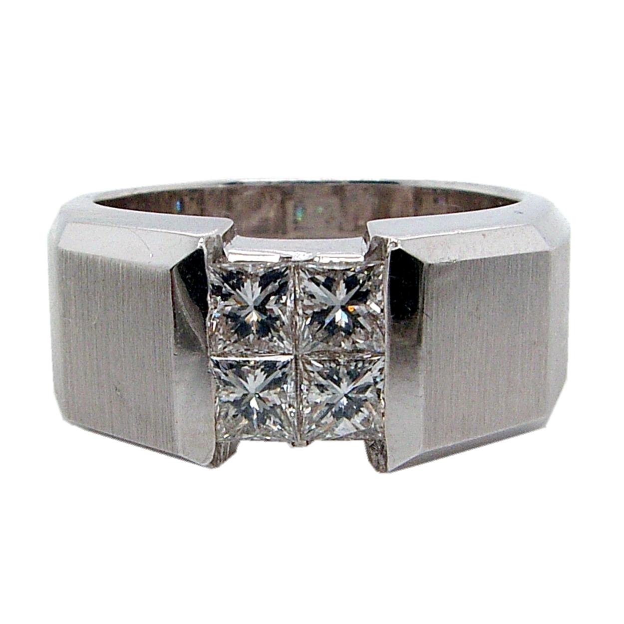 1.03 Carat Princess Cut Diamond 18 Karat Gents Ring For Sale 3
