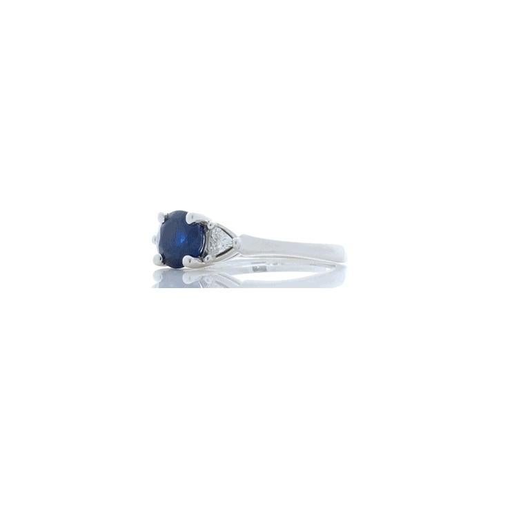 Contemporary 1.03 Carat Sapphire and Trillion Diamond Cocktail Ring in 14 Karat Gold