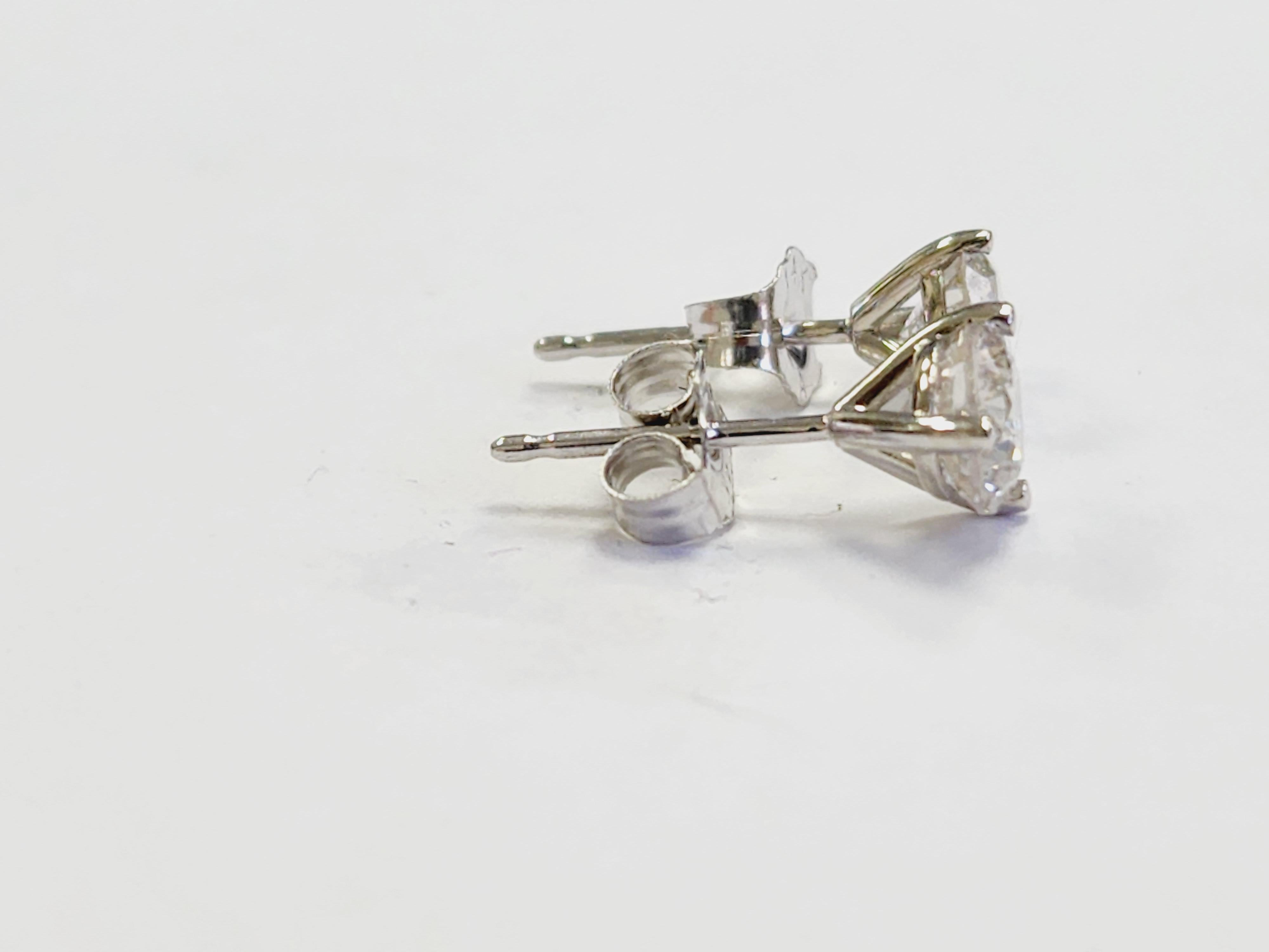 1,03 Karat natürliche runde Diamant-Ohrstecker aus Weißgold 14 Karat 3