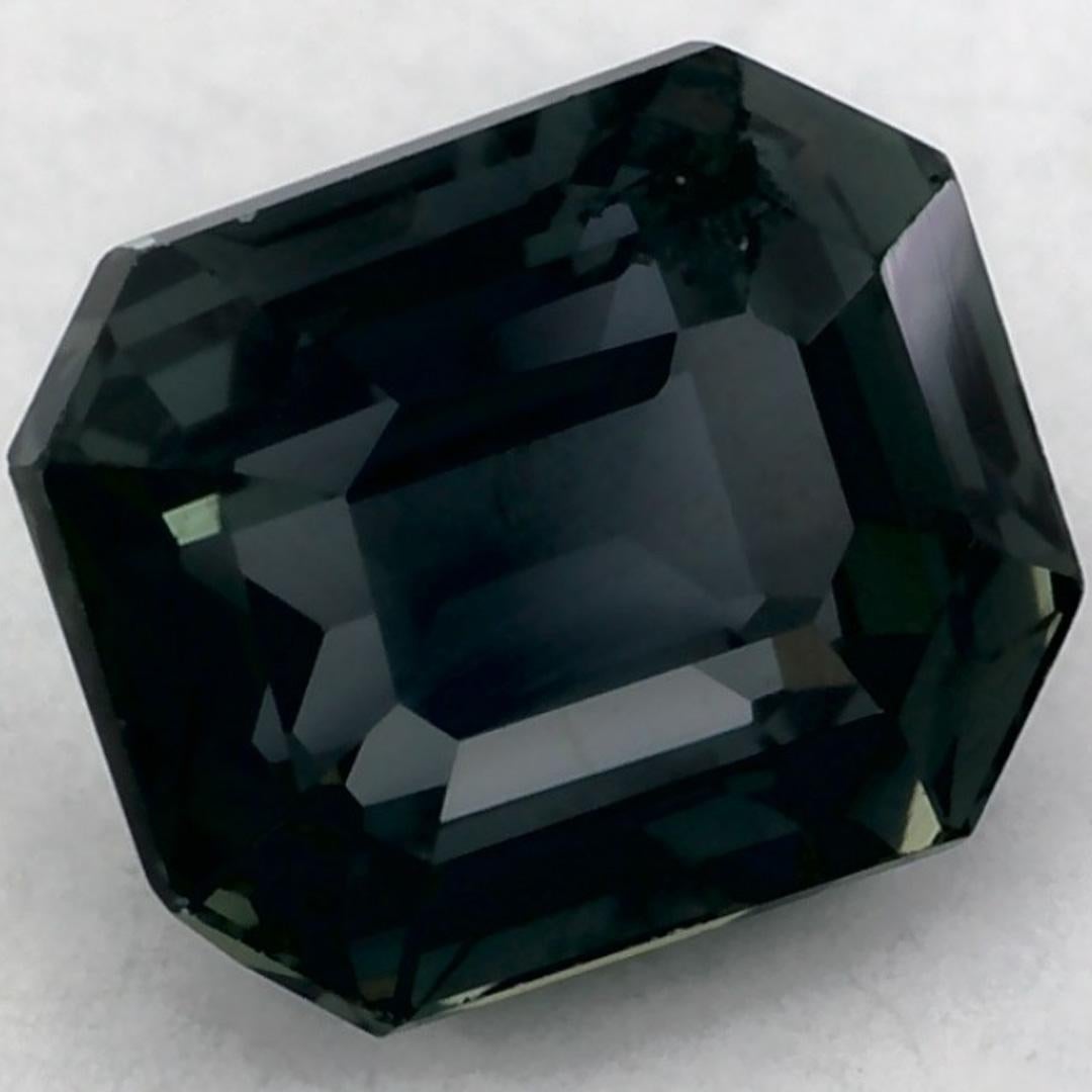 Taille émeraude 1.03 Ct Green Sapphire Octagon Loose Gemstone (pierre précieuse en vrac) en vente