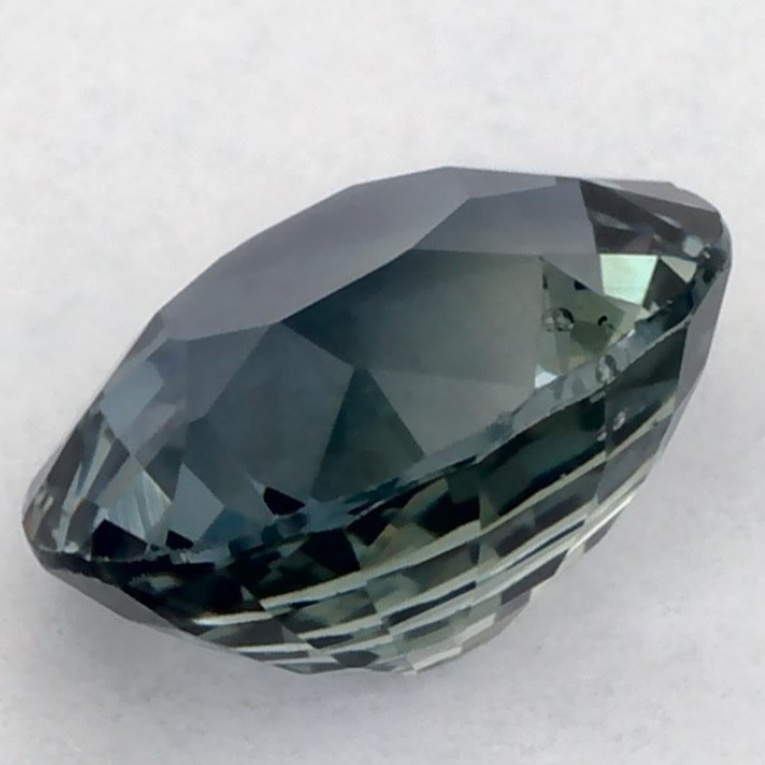 1.03 Ct Green Sapphire Oval Loose Gemstone (Saphir vert ovale en vrac) en vente 3