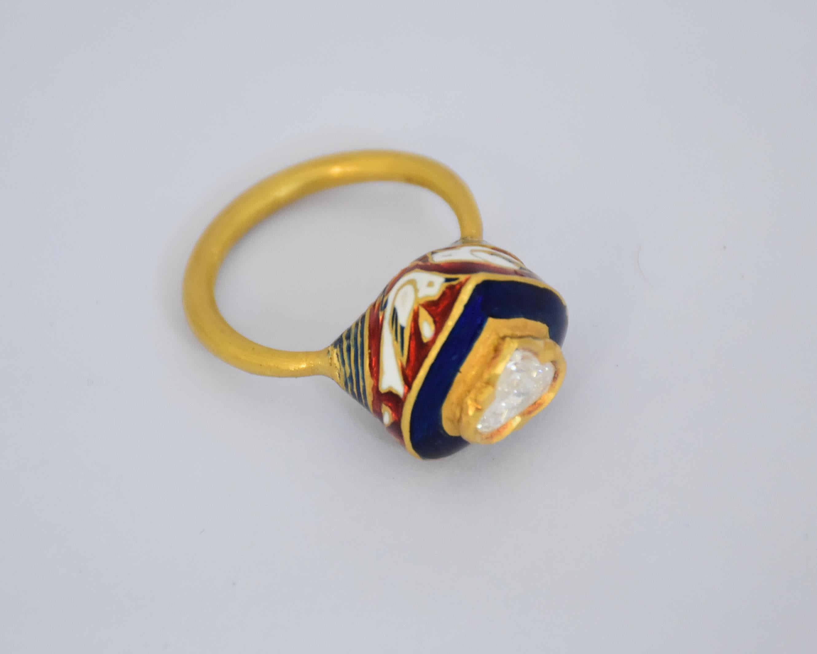 Modern 1.03 ct white loupe clean Rose cut diamond and Enamel ring in 22K gold For Sale