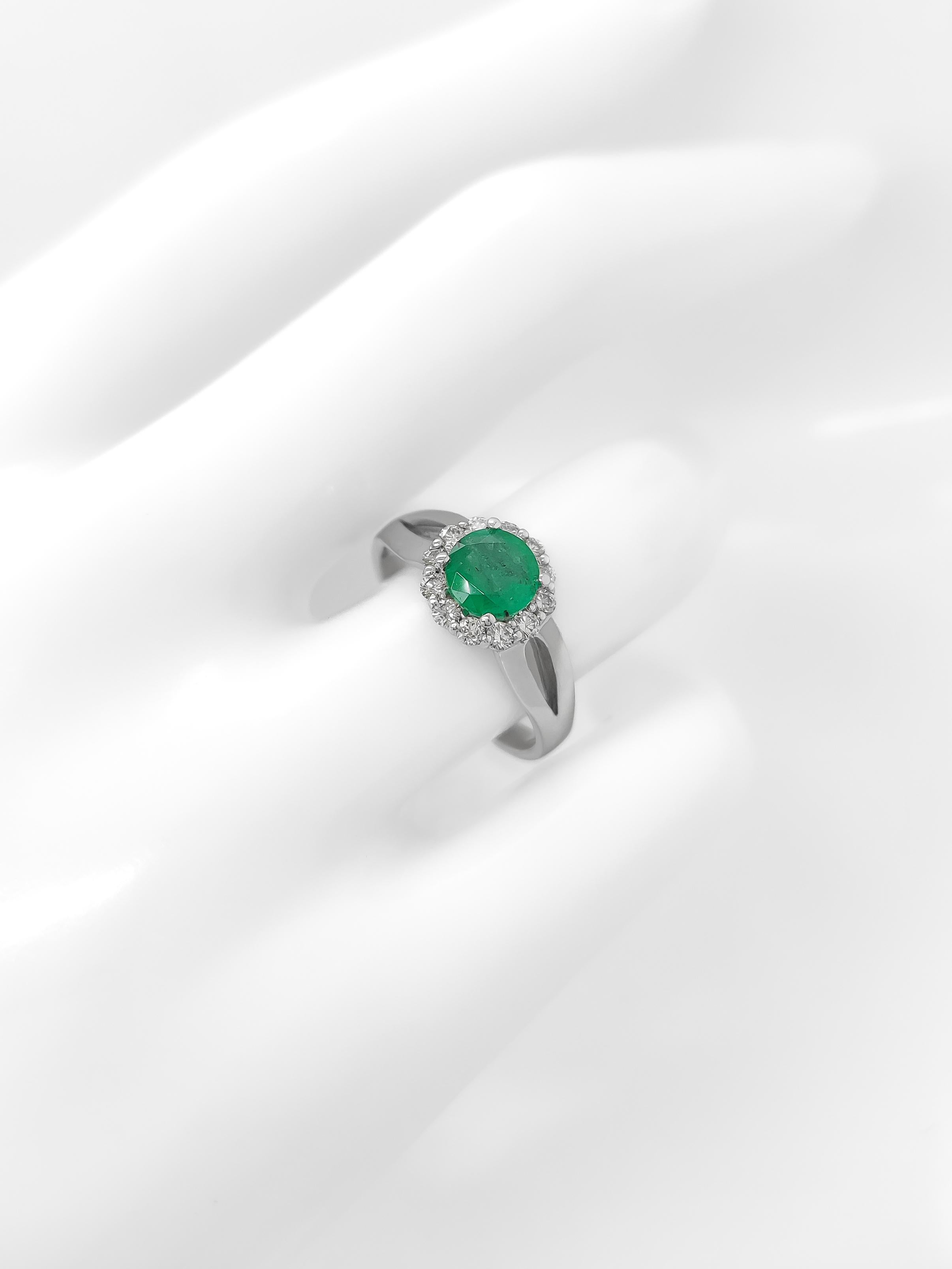 No Reserve 0.73CT Emerald & 0.30CT VVS-VS Diamond Cocktail Enegenment Ring  14K  For Sale 2