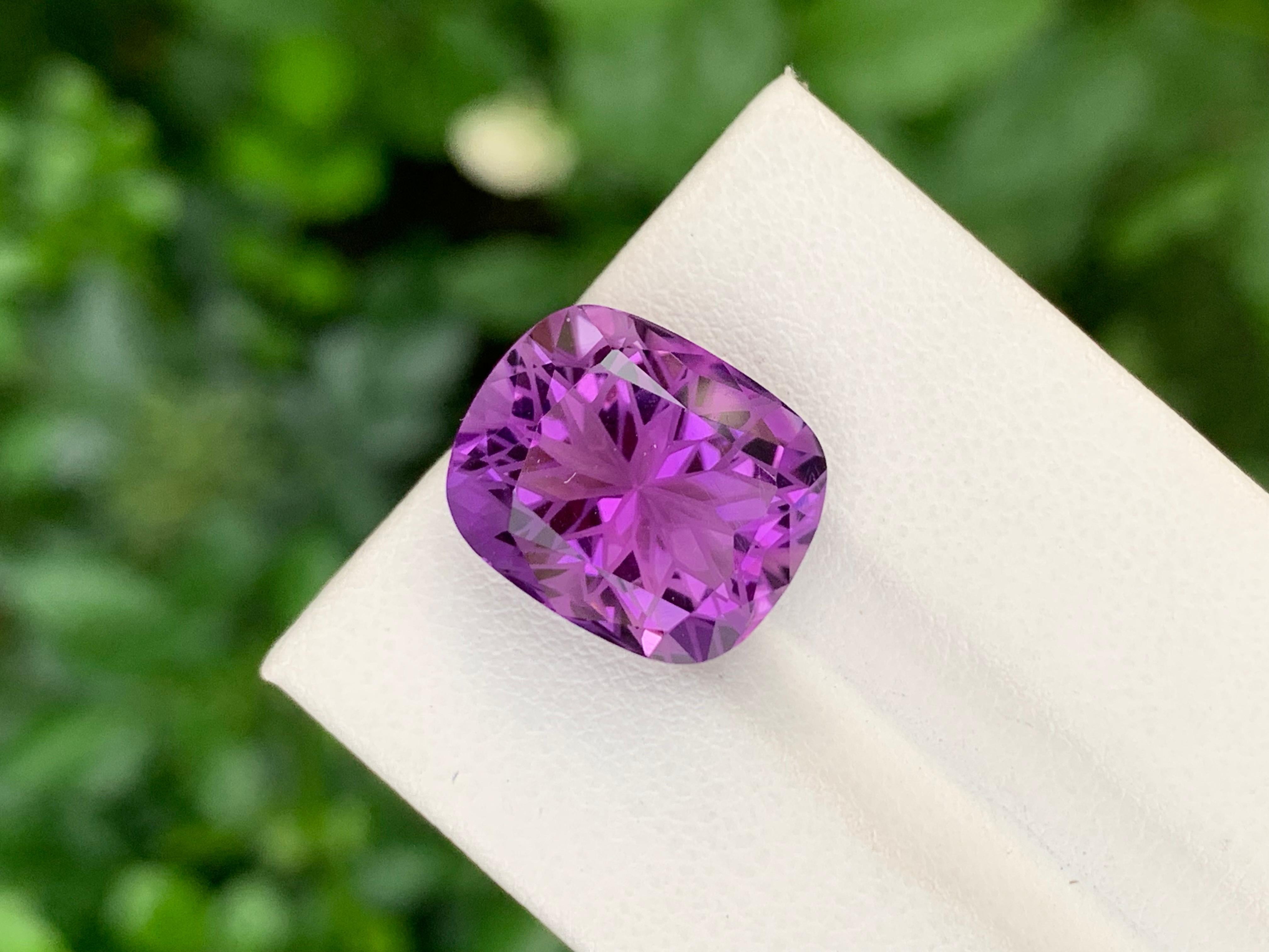 10.30 Carat Natural Loose Amethyst Flower Cut Gem For Necklace For Sale 2