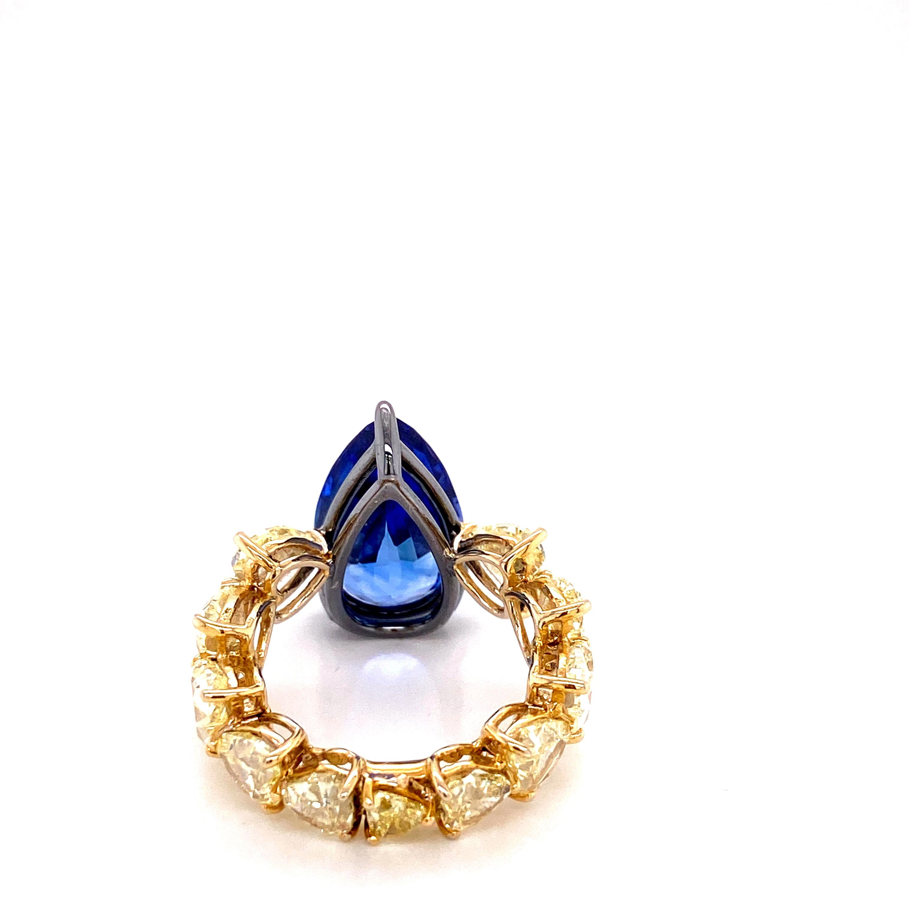 Bague de fiançailles en forme de cœur avec saphir bleu certifié GRS de 10,30 carats et diamants Neuf - En vente à Hong Kong, HK