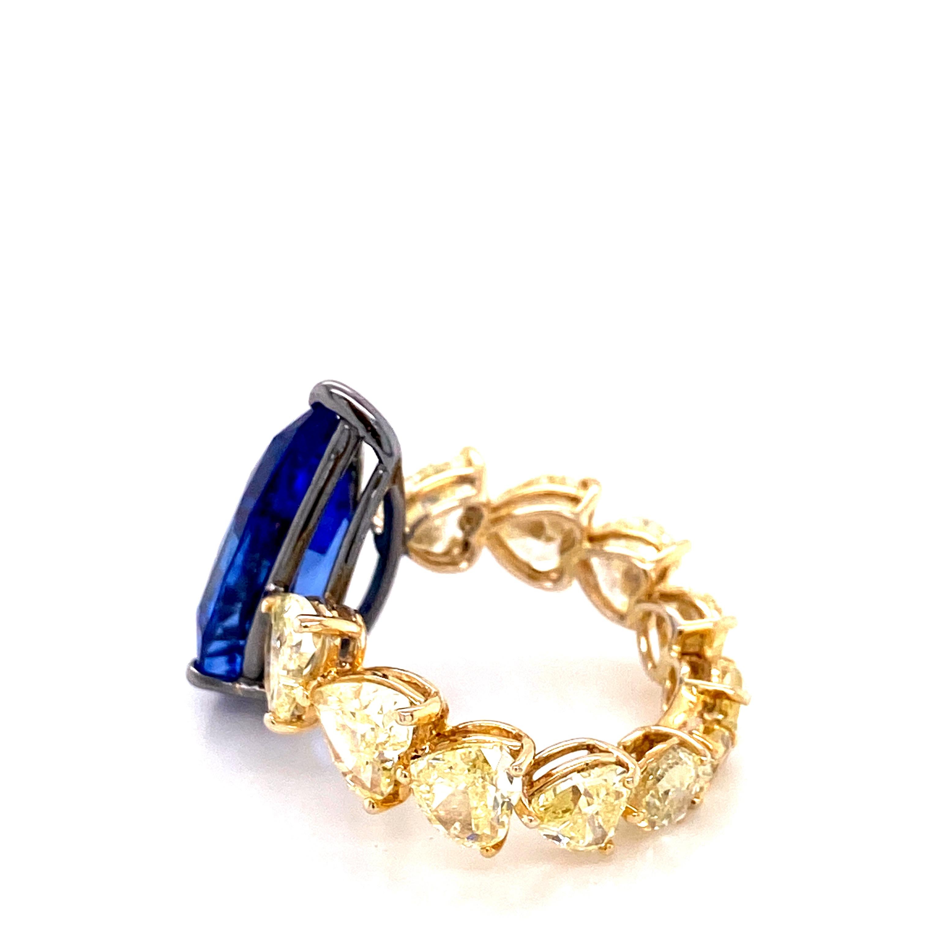 Bague de fiançailles en forme de cœur avec saphir bleu certifié GRS de 10,30 carats et diamants Pour femmes en vente