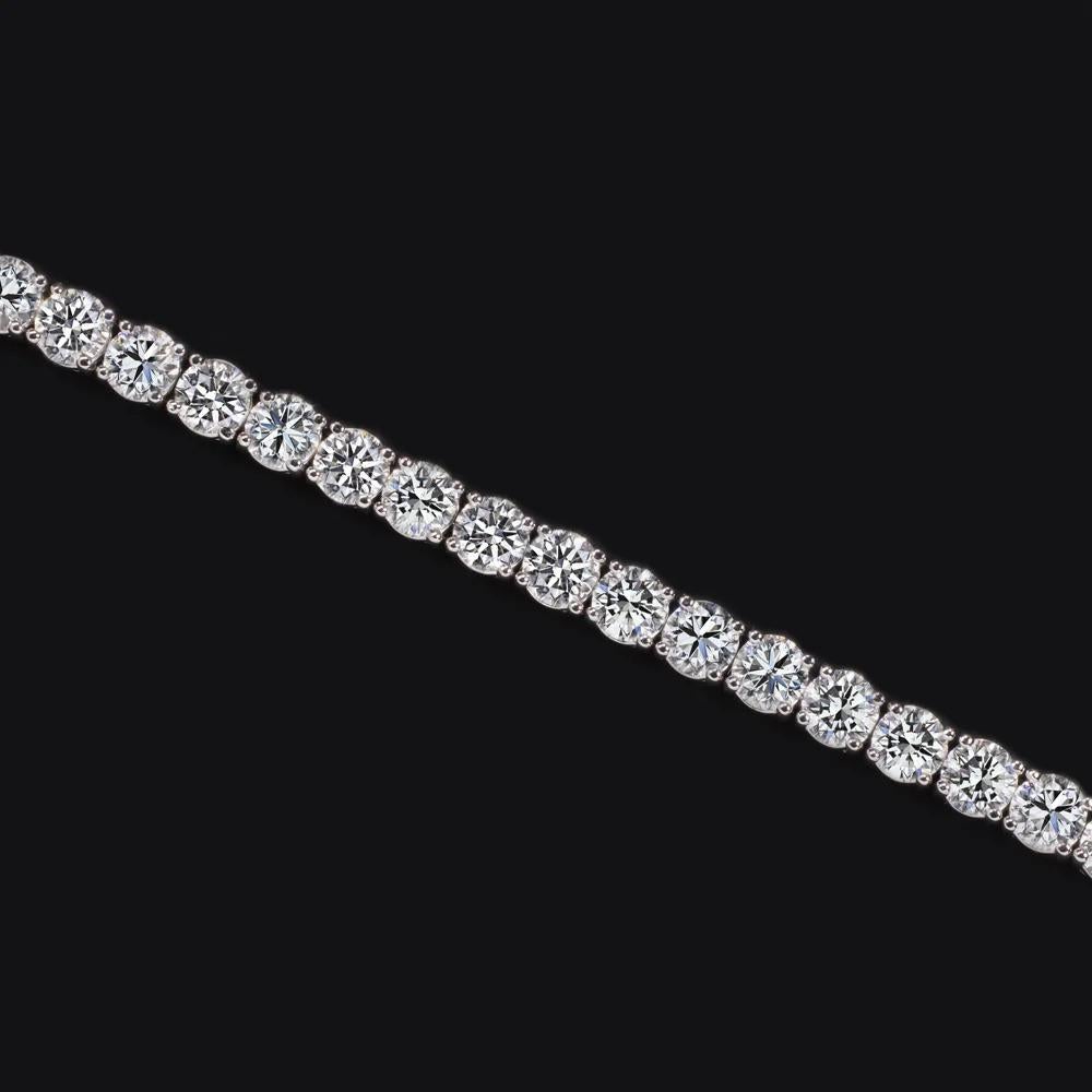 
- 10.30 carats of diamonds for fantastic, substantial sparkle!

- All the diamonds are bright white and eye clean

- Very good to excellent cut diamonds

- Sturdy and solid construction

- Natural, earth mined diamonds

Dimensions:

7 inches in