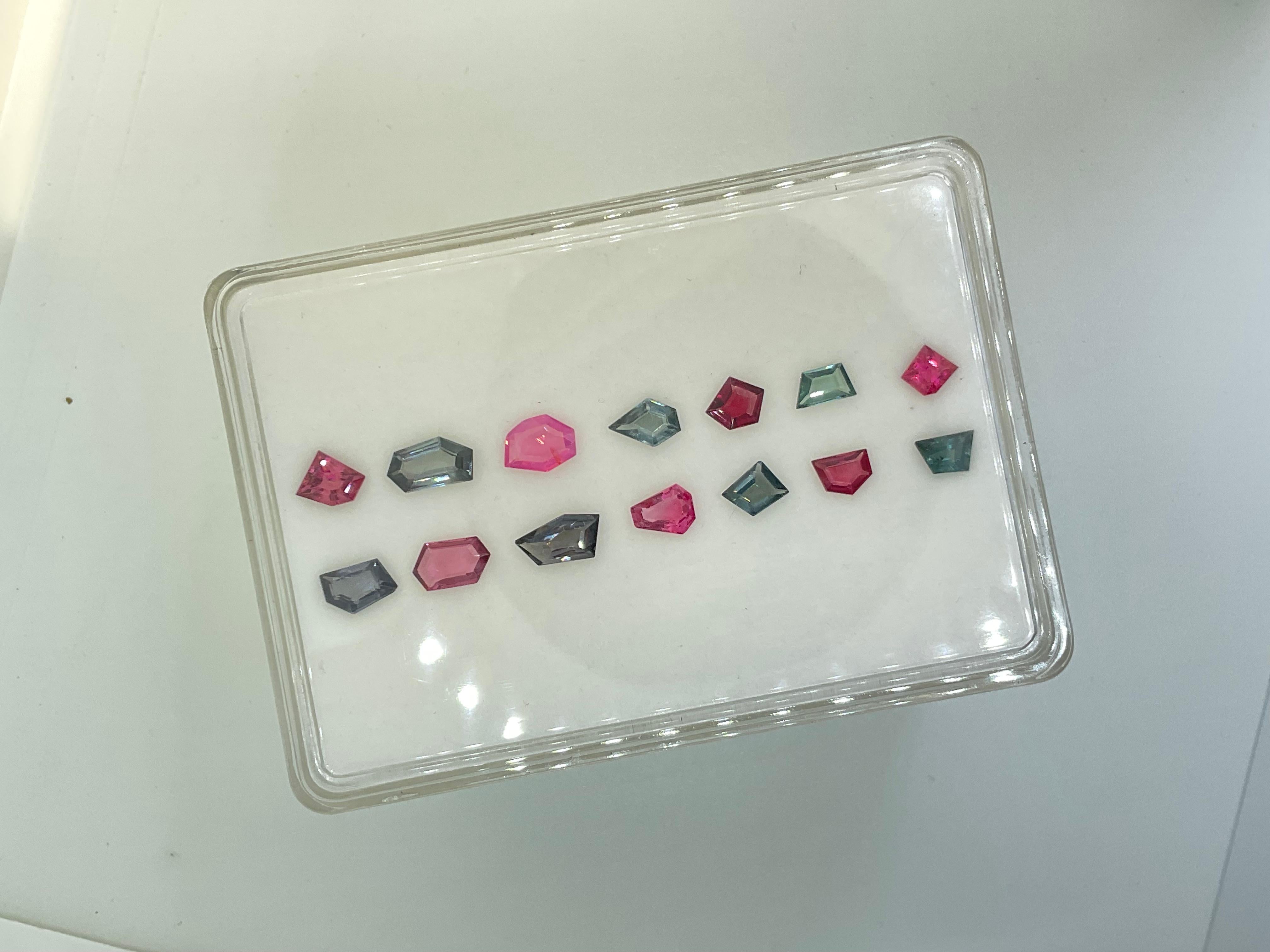 10.30 Carats Grey & Pink Spinel Fancy Cut Stone Natural Gem For Top Fine Jewelry In New Condition For Sale In Jaipur, RJ