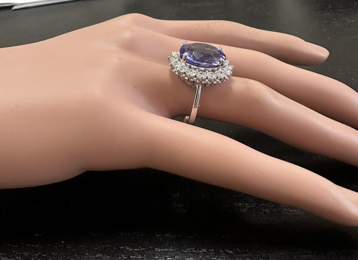 10.30 Carats Natural Tanzanite and Diamond 14K Solid White Gold Ring For Sale 3