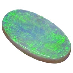 Opale australiano sfuso con taglio cabochon ovale da 10,32ct. Valore di $10000.
