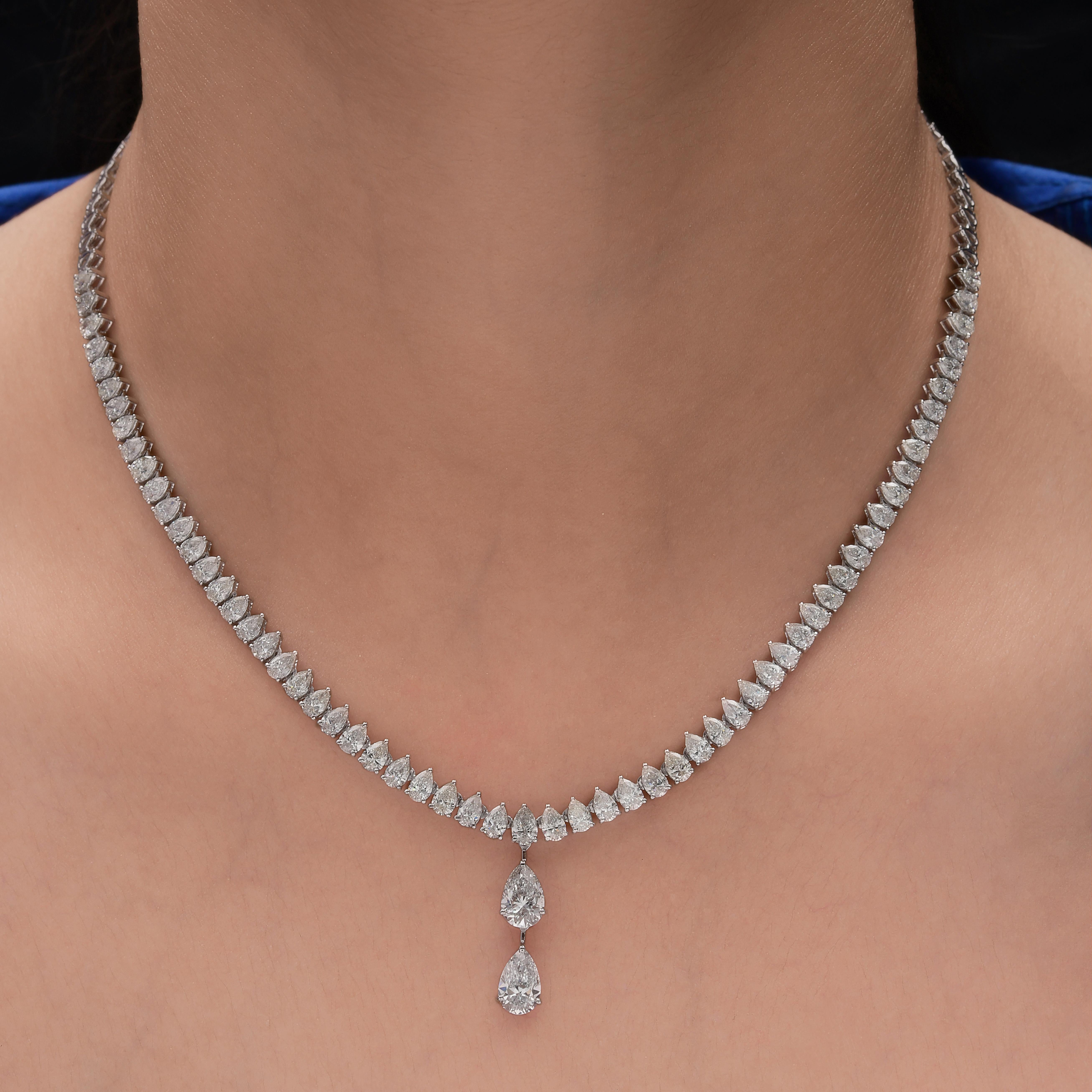 Presentamos el extraordinario Collar Gargantilla de Diamantes Certificado de 10,33 Quilates, una verdadera obra maestra de la alta joyería que encarna el lujo y el brillo. Meticulosamente elaborado con excepcional arte y atención al detalle, este