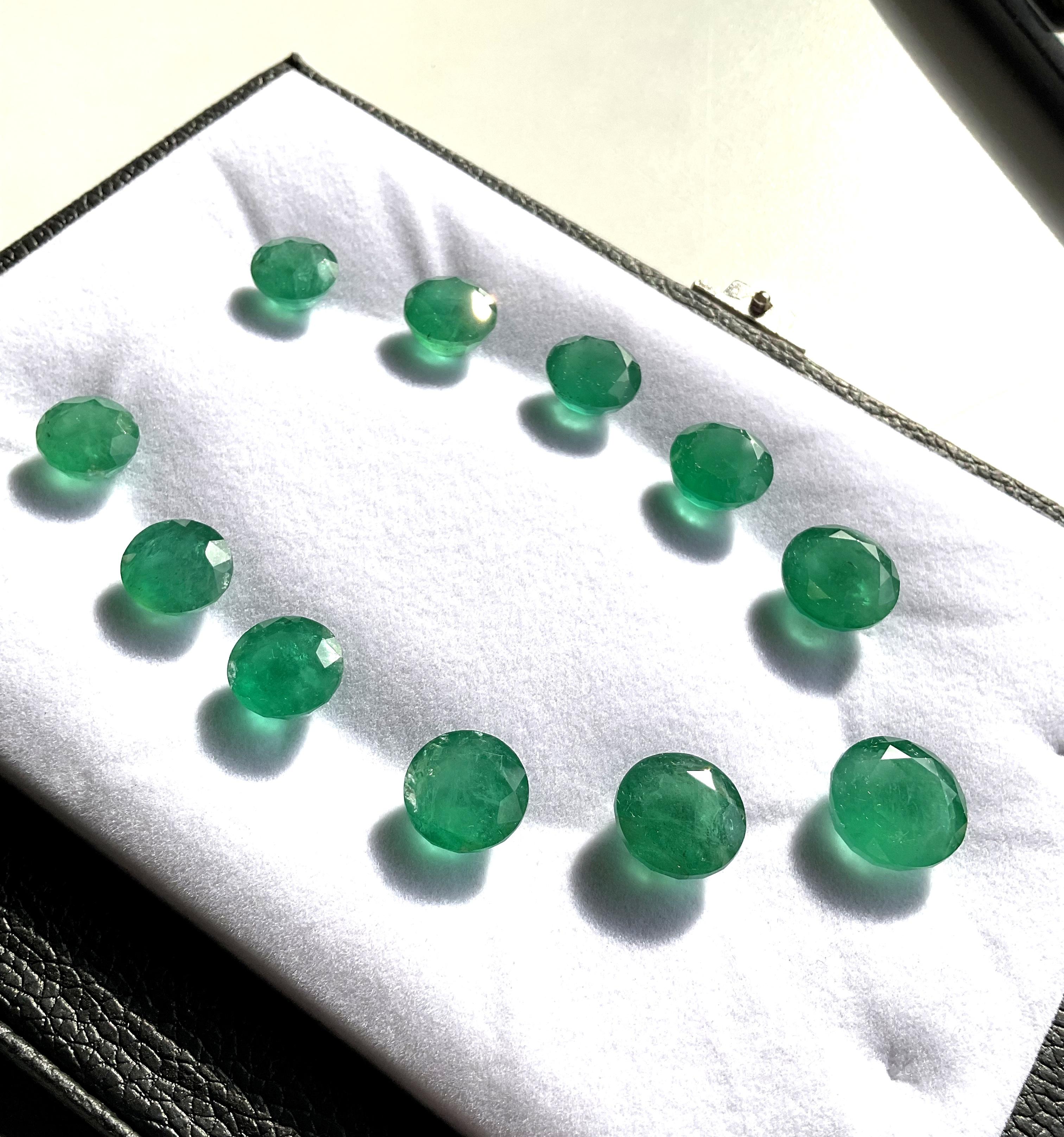 Zambian Emerald Round Faceted Cut stones
Weight: 103.48 Carats
Size: 10 To 15 MM
Quantity: 11 Pieces
Shape: Round 