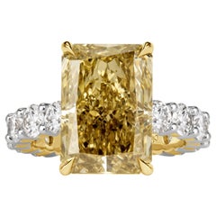 10.34ct Fancy Intense Yellow Radiant Cut Lab Grown Diamond Engagement Ring
