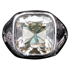 Anello con diamante taglio Old Mine da 10,34 carati Oro 18 carati, simbolo di nobiltà e potere reale