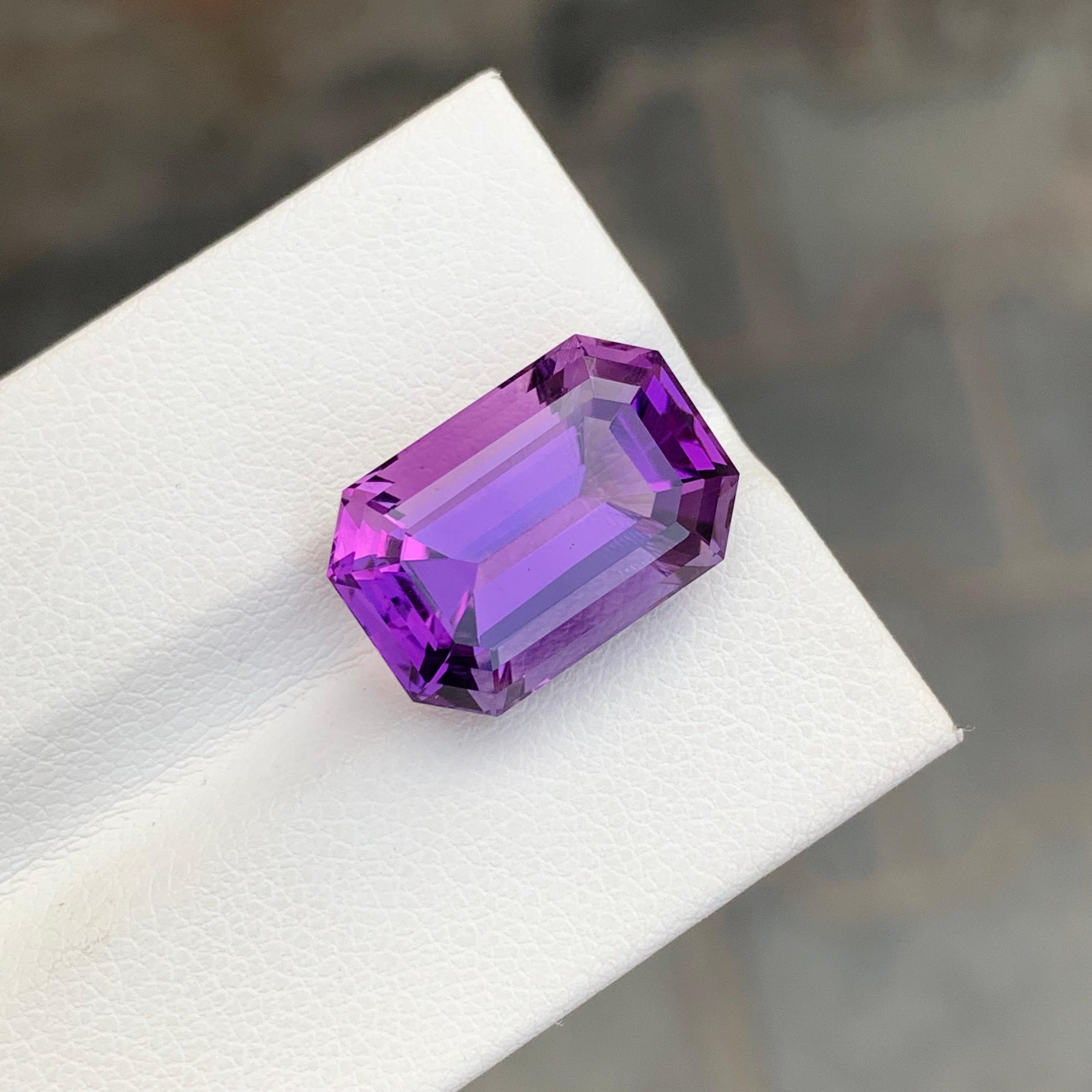 10.35 Carat Natural Loose Amethyst Emerald Shape Gemstone For Jewellery For Sale 5