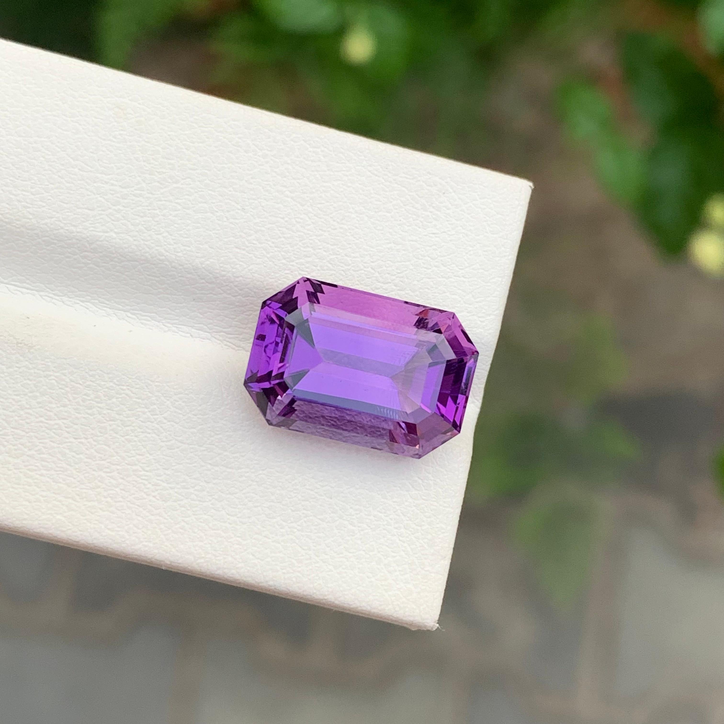 10.35 Carat Natural Loose Amethyst Emerald Shape Gemstone For Jewellery For Sale 1