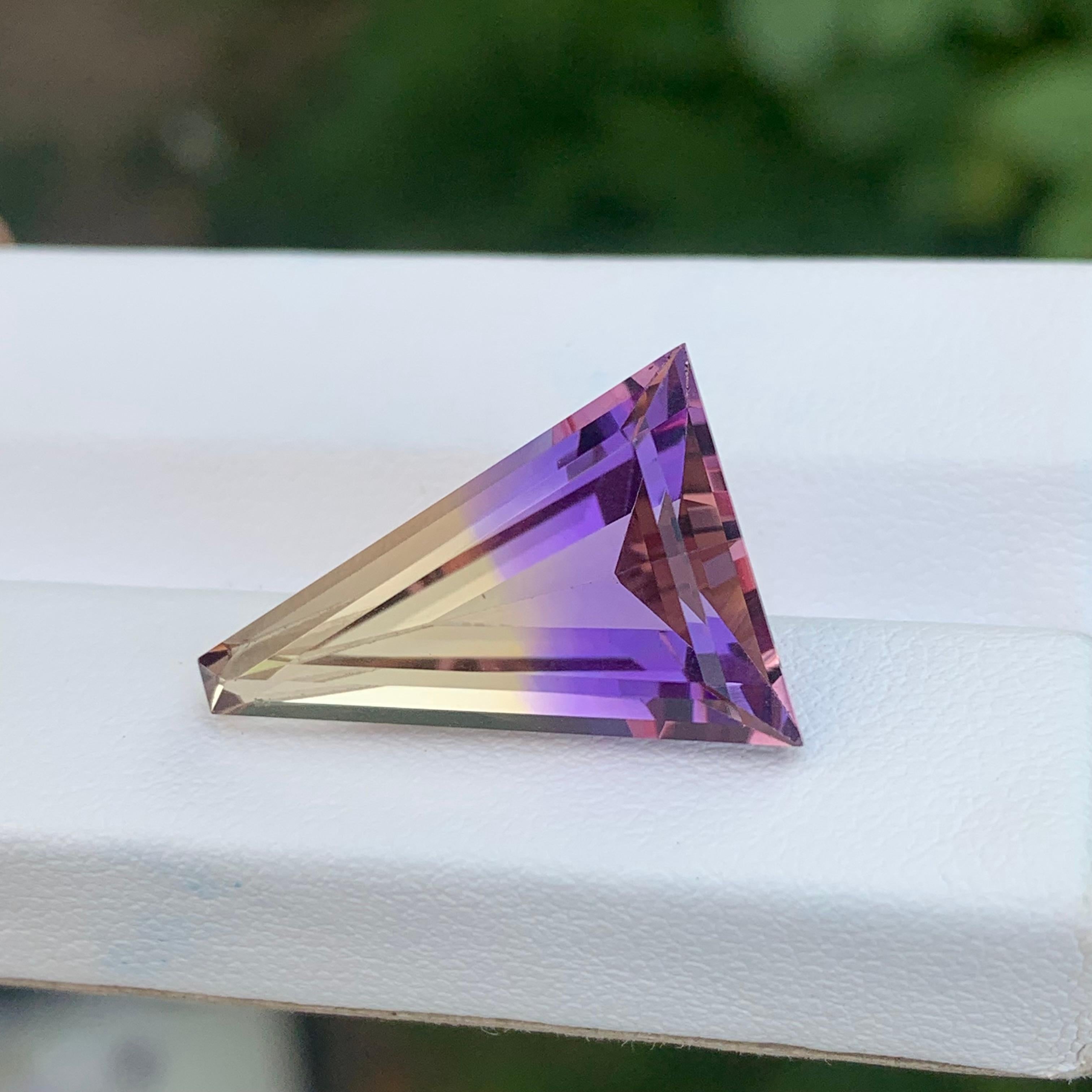 10.35 Carat Natural Loose Ametrine Trilliant Shape Gemstone (Arts and Crafts) im Angebot