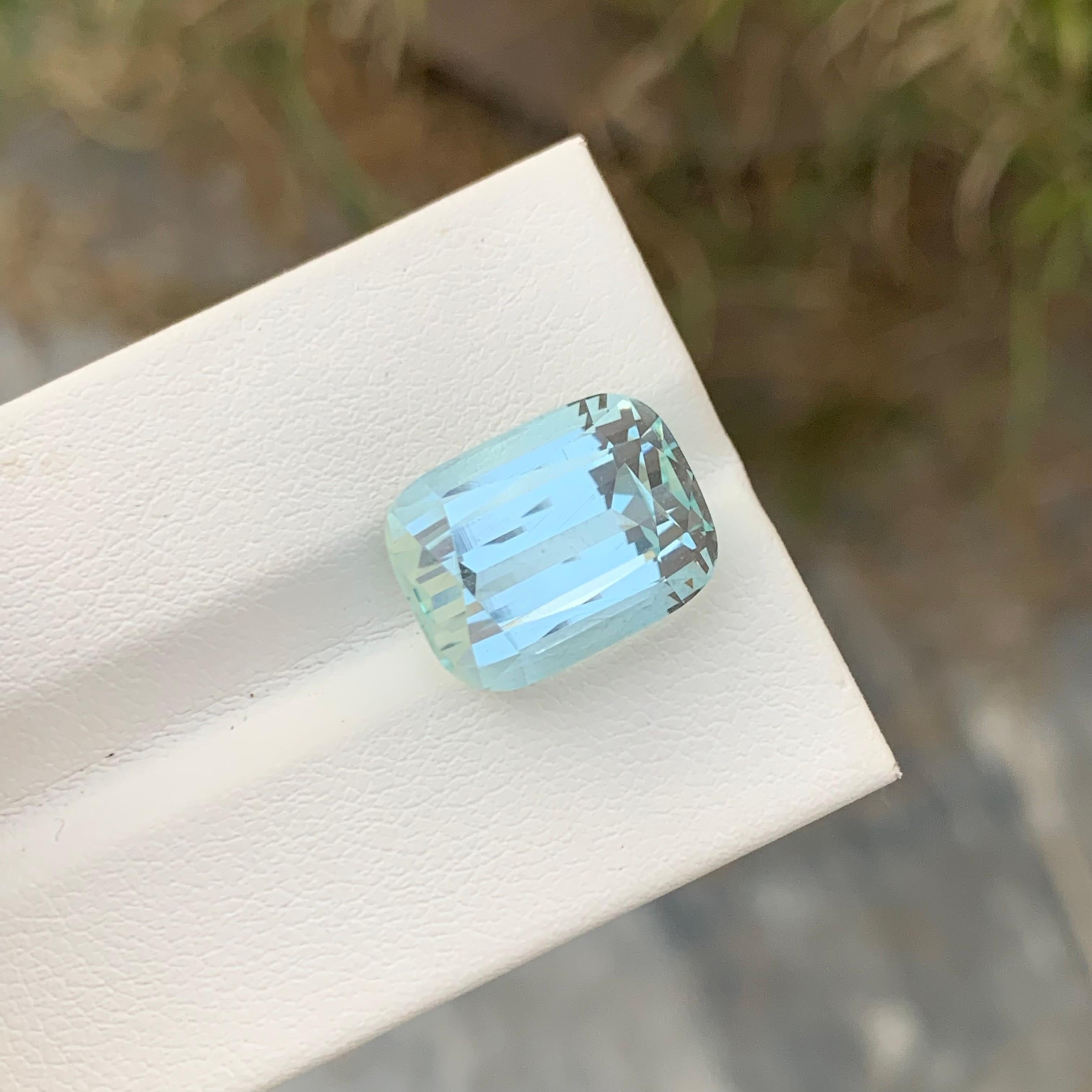 Women's or Men's 10.35 Carat Natural Loose Aquamarine Long Cushion Shape Gem For Necklace For Sale