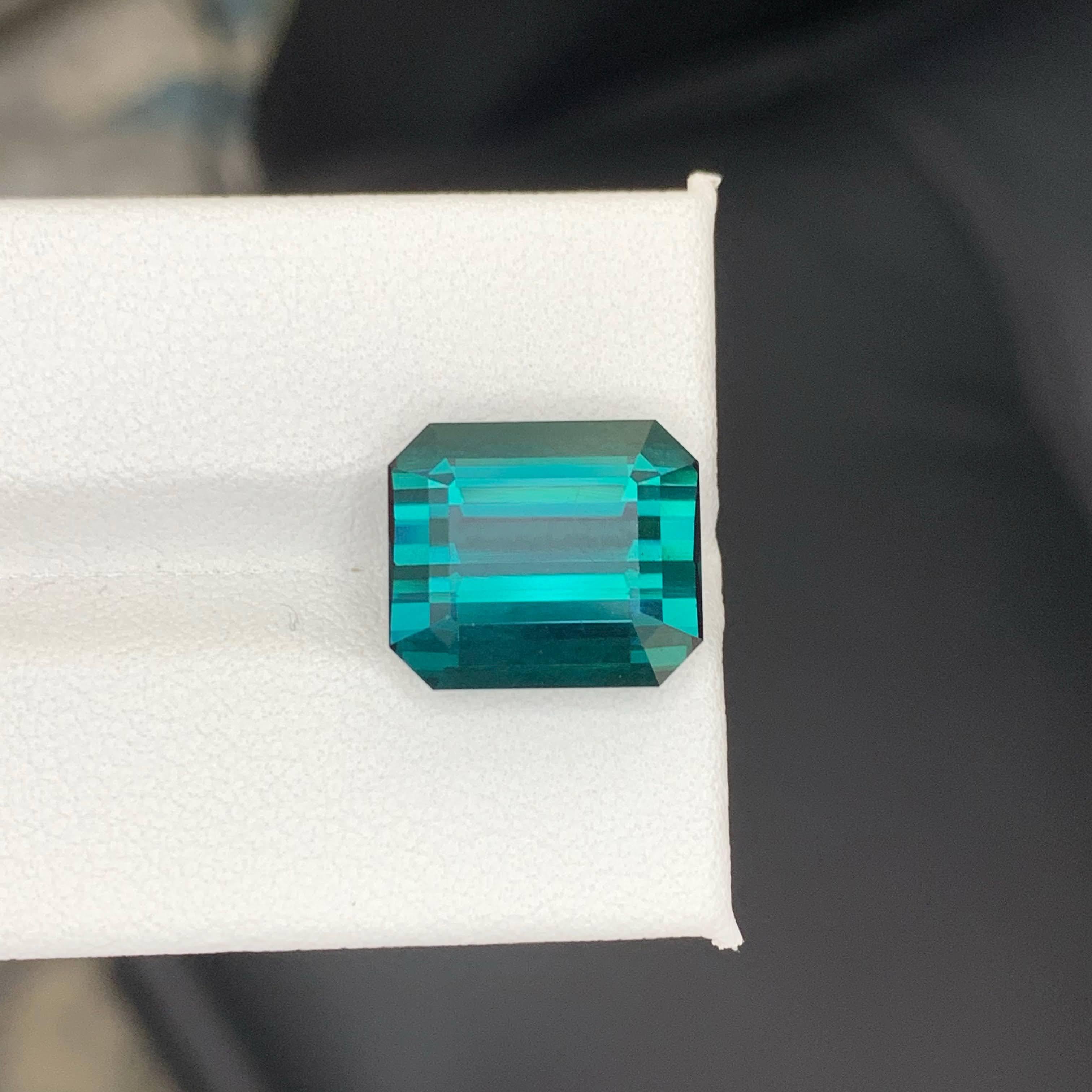 10.35 Karat Natürliche Lose Blaue Farbe Turmalin Smaragdschliff Afghanischer Edelstein im Zustand „Neu“ im Angebot in Bangkok, TH