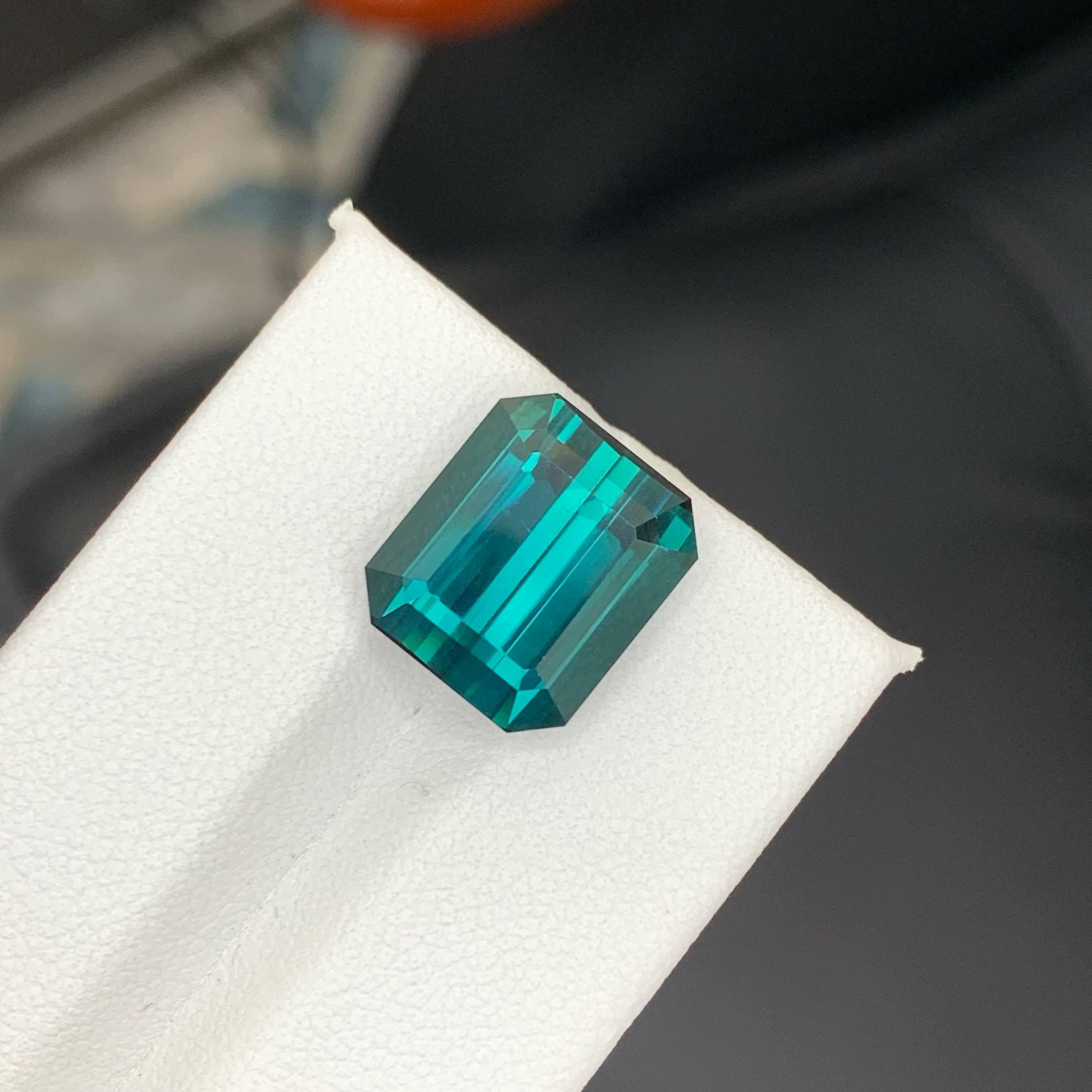 10.35 Karat Natürliche Lose Blaue Farbe Turmalin Smaragdschliff Afghanischer Edelstein für Damen oder Herren im Angebot