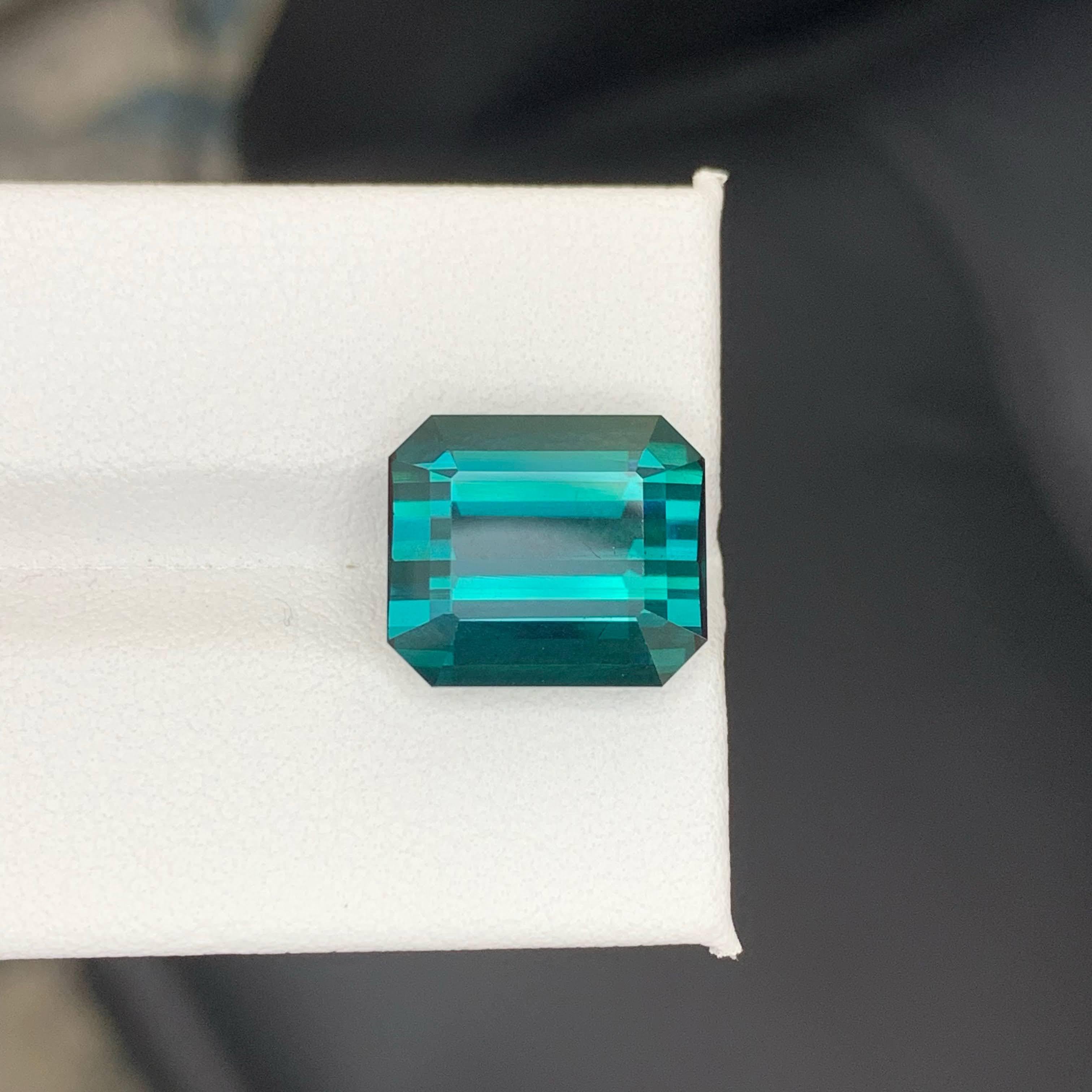 10.35 Karat Natürliche Lose Blaue Farbe Turmalin Smaragdschliff Afghanischer Edelstein im Angebot 2