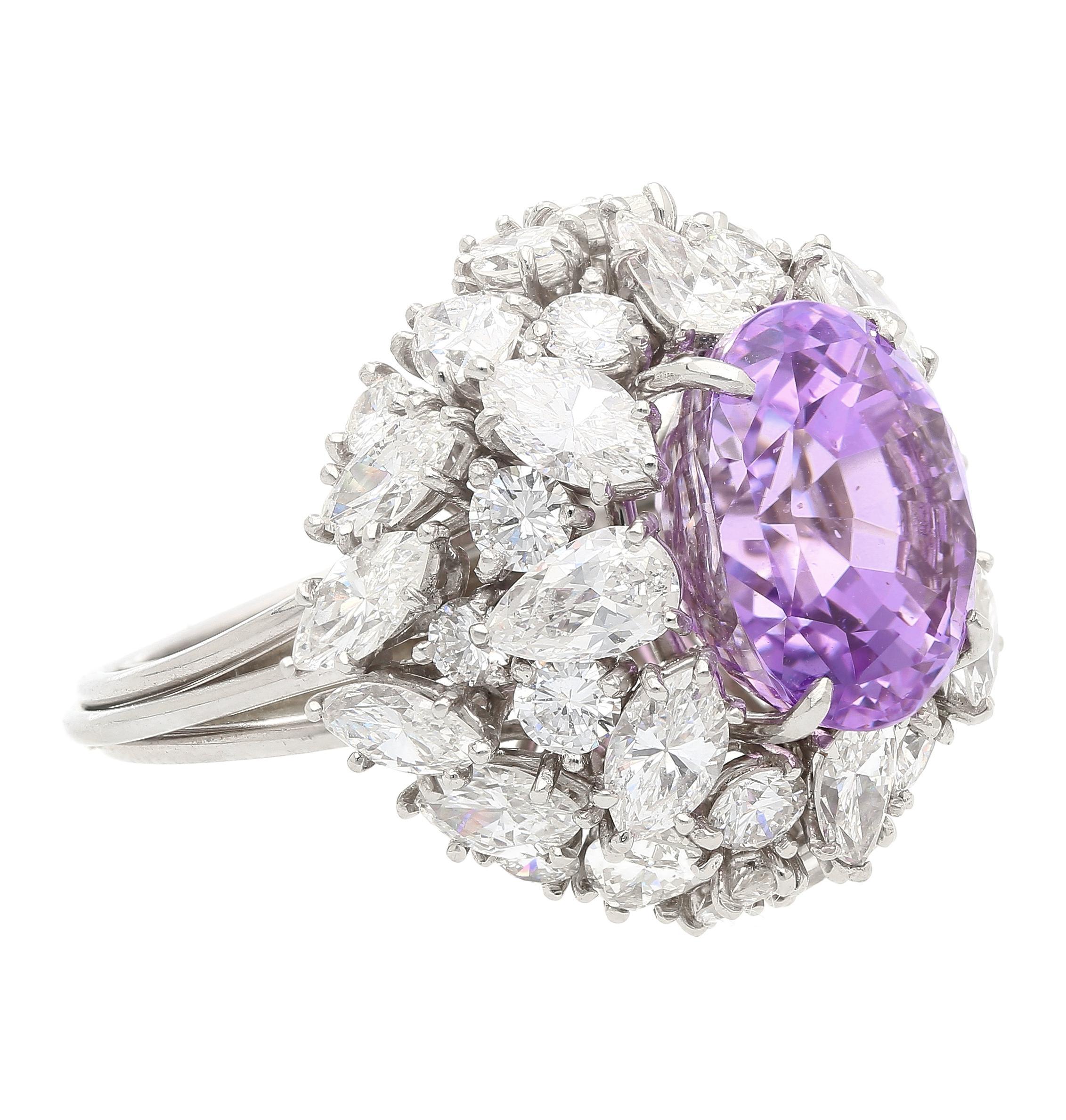 10,35 Karat lila Saphir No Heat Ceylon und Diamant Cluster-Ring (Moderne) im Angebot