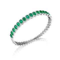 10.35ct Oval Emerald & Diamond Bangle in 14KT Gold