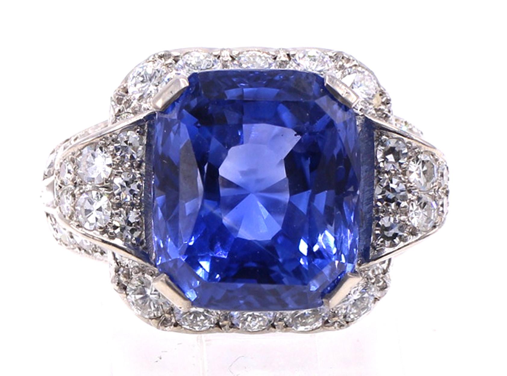 10.38 Karat unbehandelter Saphir-Diamantring im Zustand „Hervorragend“ im Angebot in New York, NY