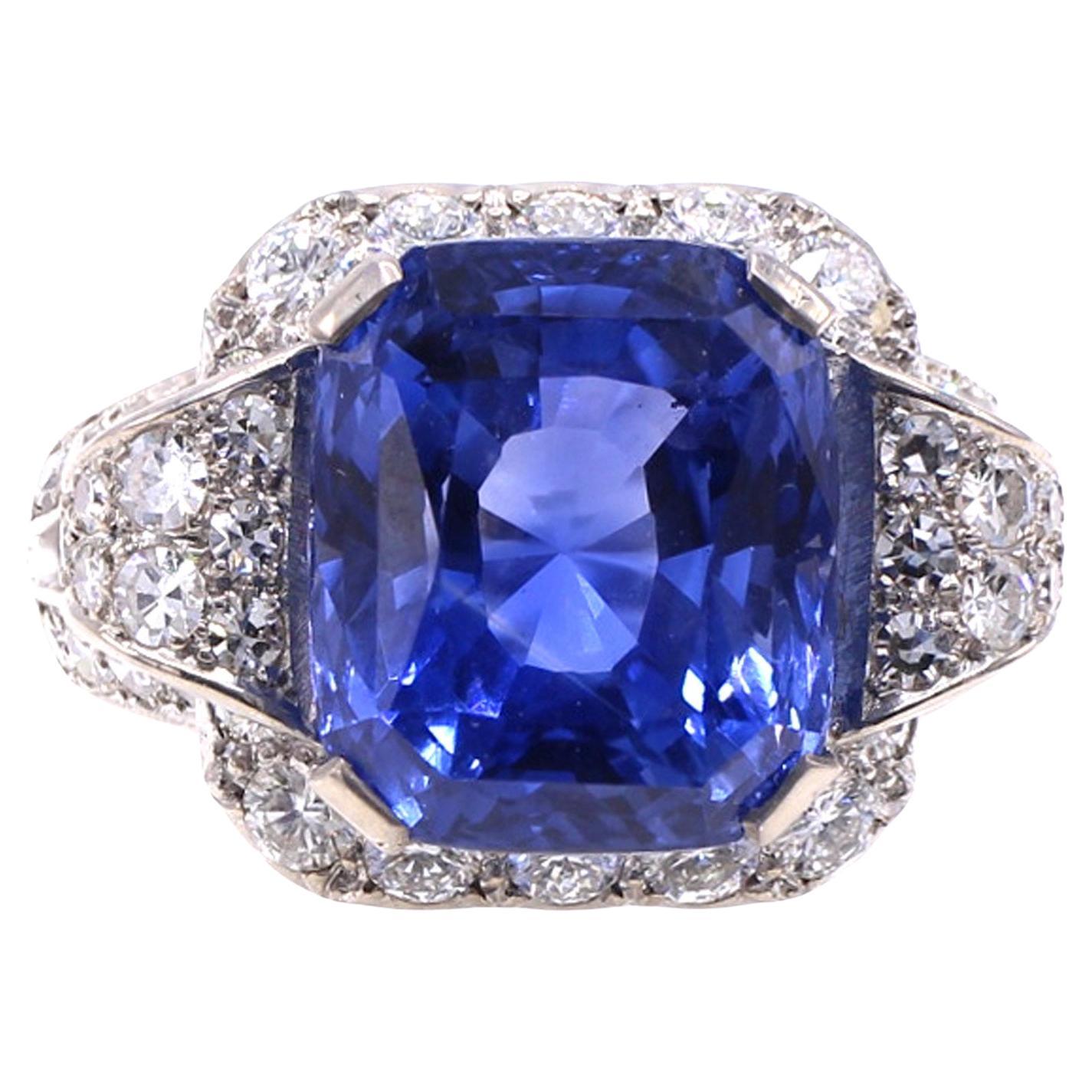 10.38 Karat unbehandelter Saphir-Diamantring im Angebot