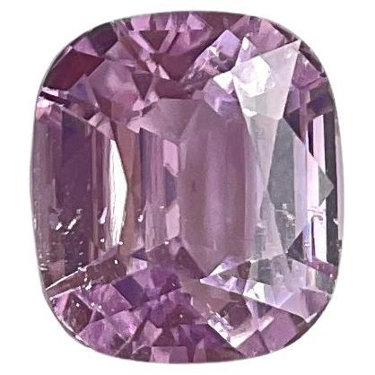 10.38 Carats Pink Kunzite Oval Natural Cut Stone For Fine Gem Jewellery For Sale