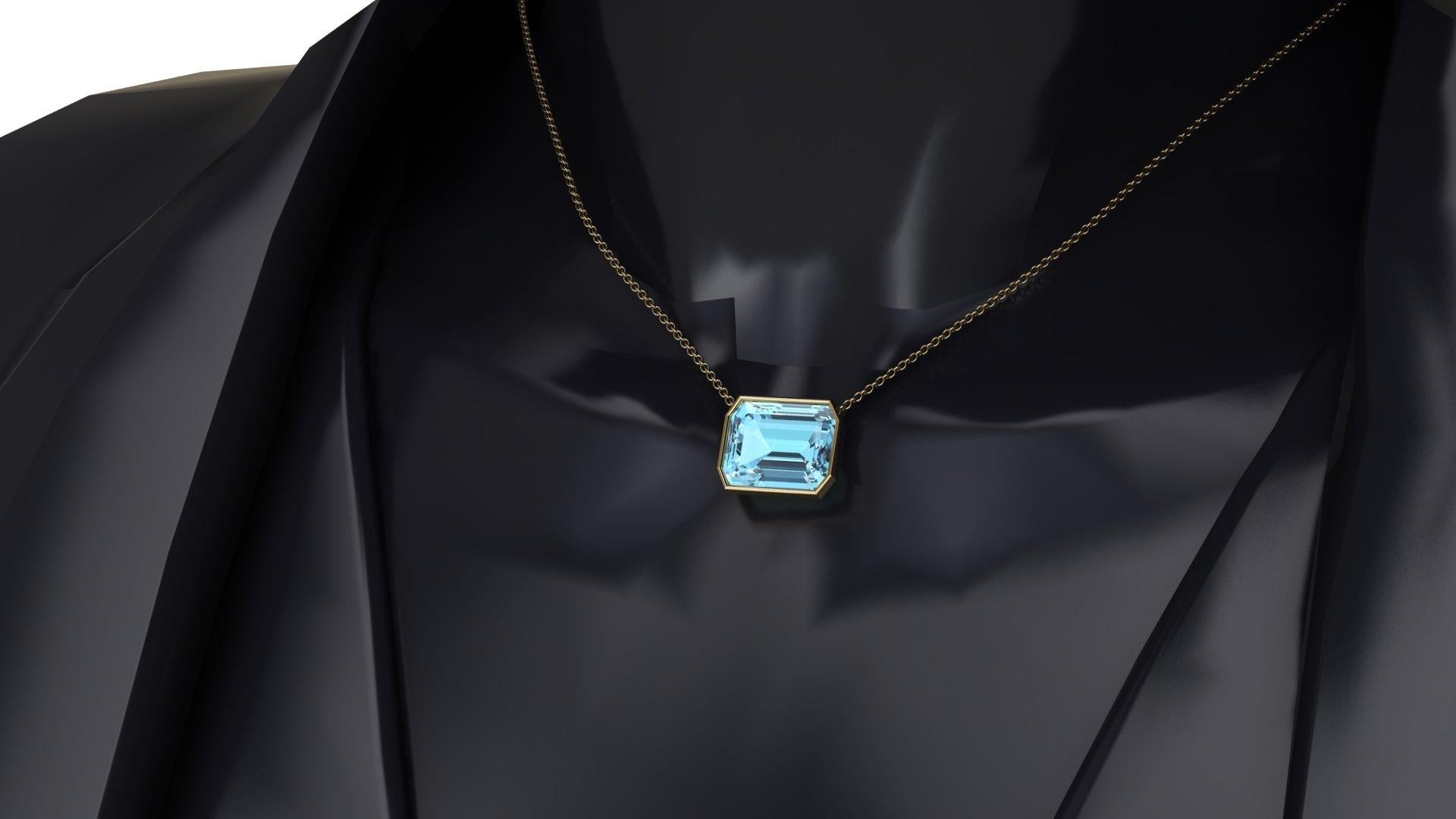 10,39 Karat Smaragdschliff Aquamarin in 18K Gold dünner Lünette Halskette Anhänger im Angebot 1
