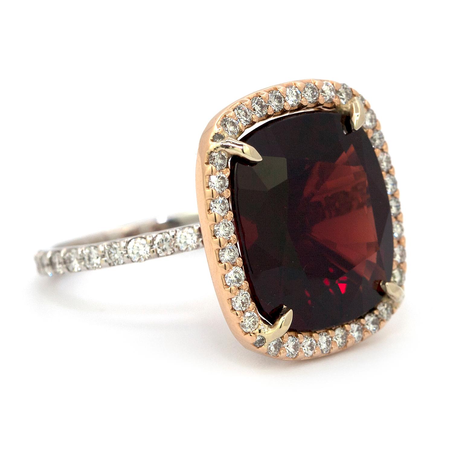 10.39 Carat Cushion Cut Certified Burma Spinel and Diamond Ring In Good Condition For Sale In New York, NY
