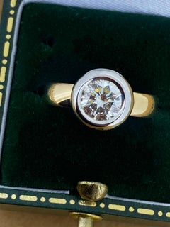 1.03ct Earth-Mined Round Brilliant Cut Diamond Solitaire 18K Two-Tone Gold Ring