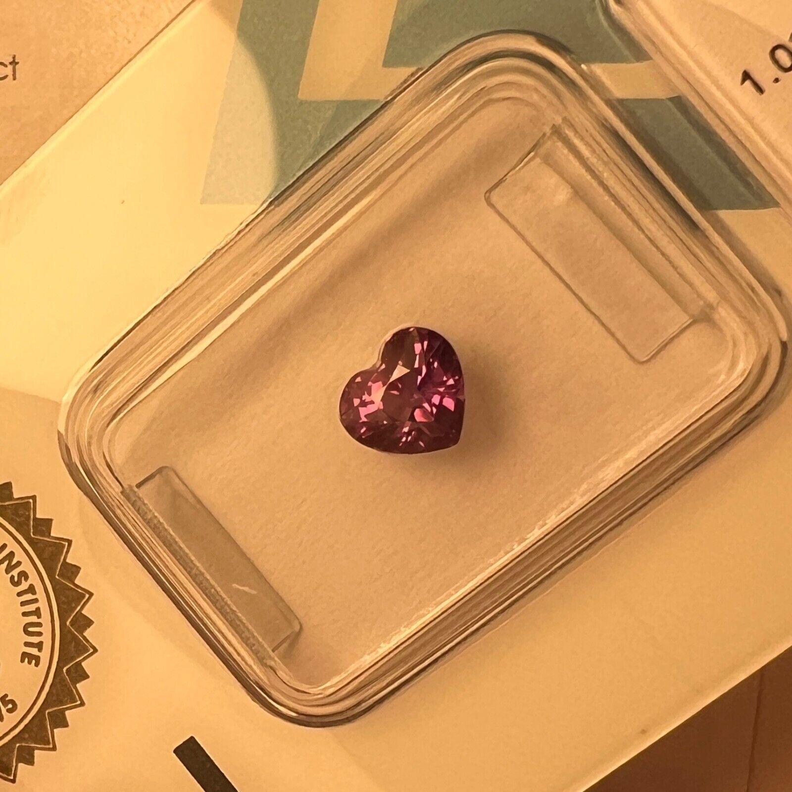 1.03Ct Natural Colour Change Garnet Pink Purple IGI Certified Heart Cut Gem In New Condition For Sale In Birmingham, GB