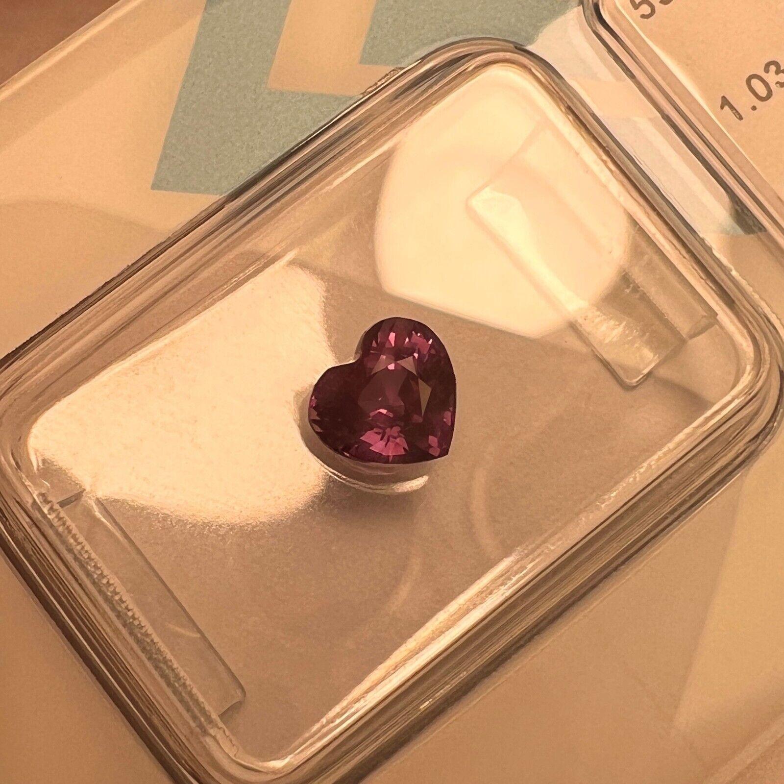 1.03Ct Natural Colour Change Garnet Pink Purple IGI Certified Heart Cut Gem For Sale 5
